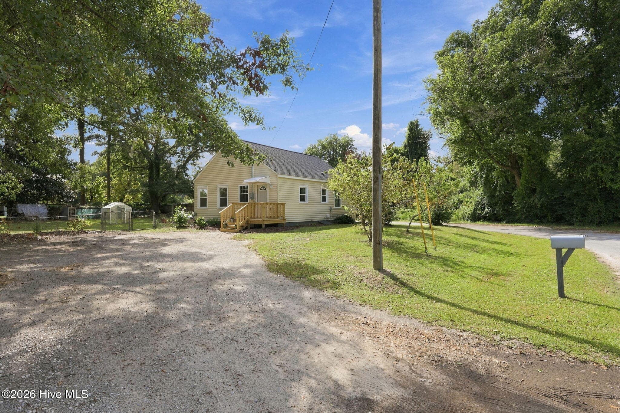 Single Family Residence at 2707 Alabama Avenue, New Bern, NC 28560, photo 3 of 56