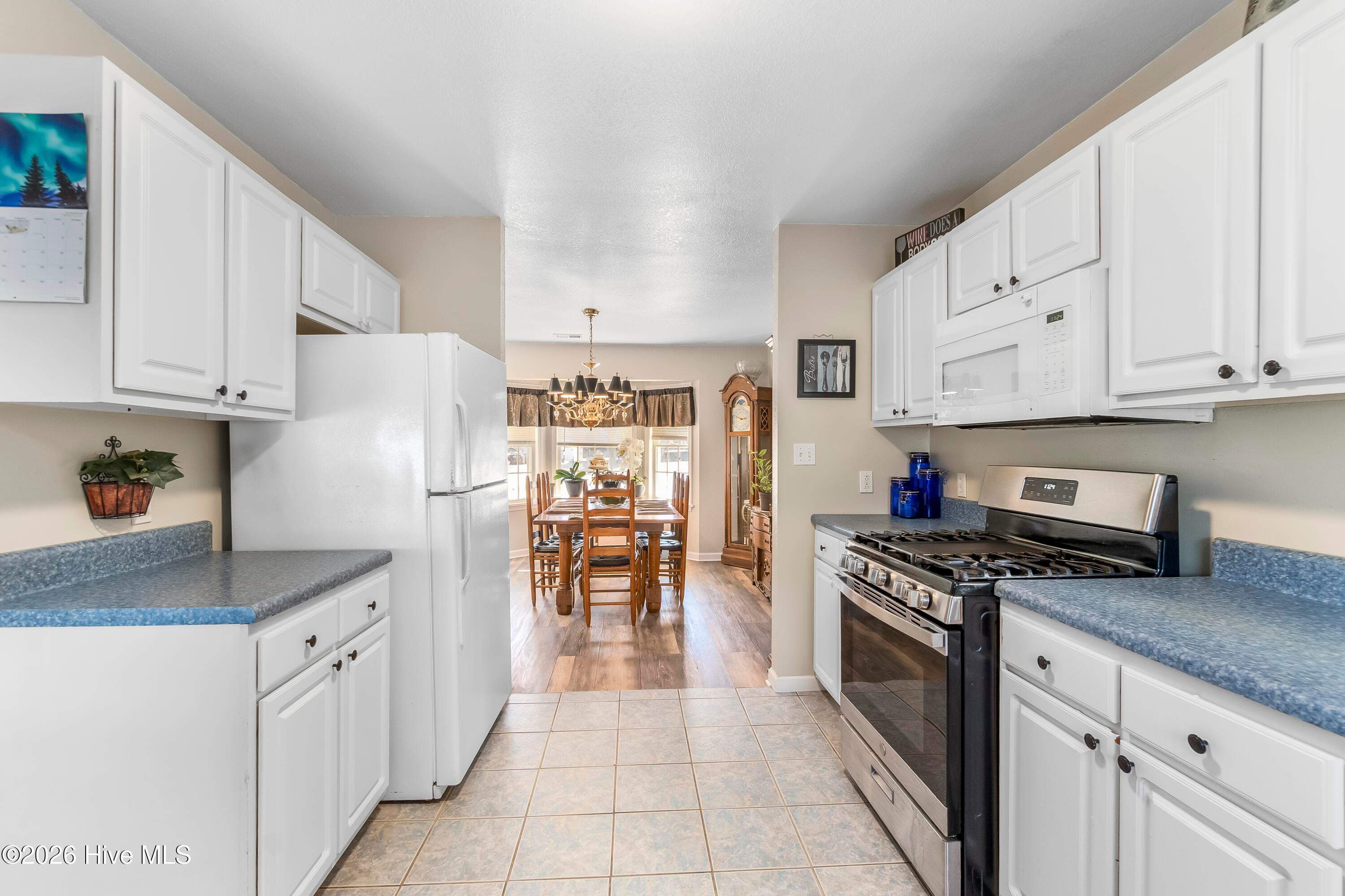Single Family Residence at 103 Trenor Lane, Powells Point, NC 27966, photo 2 of 3