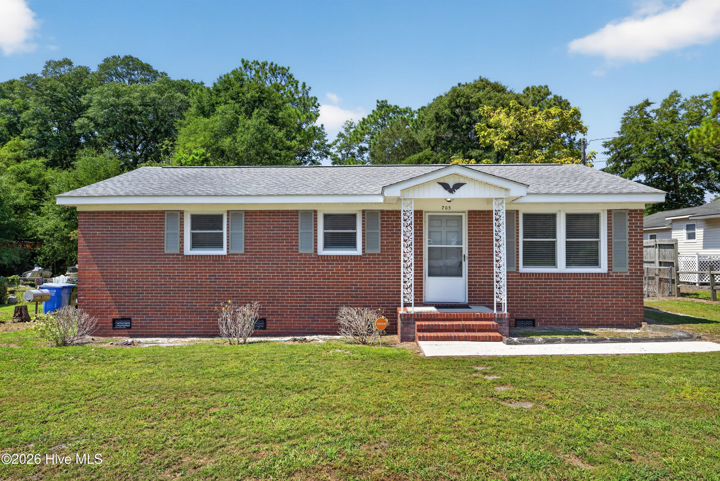 Single Family Residence at 705 Holbrooke Avenue, Wilmington, NC 28412, photo 2 of 36