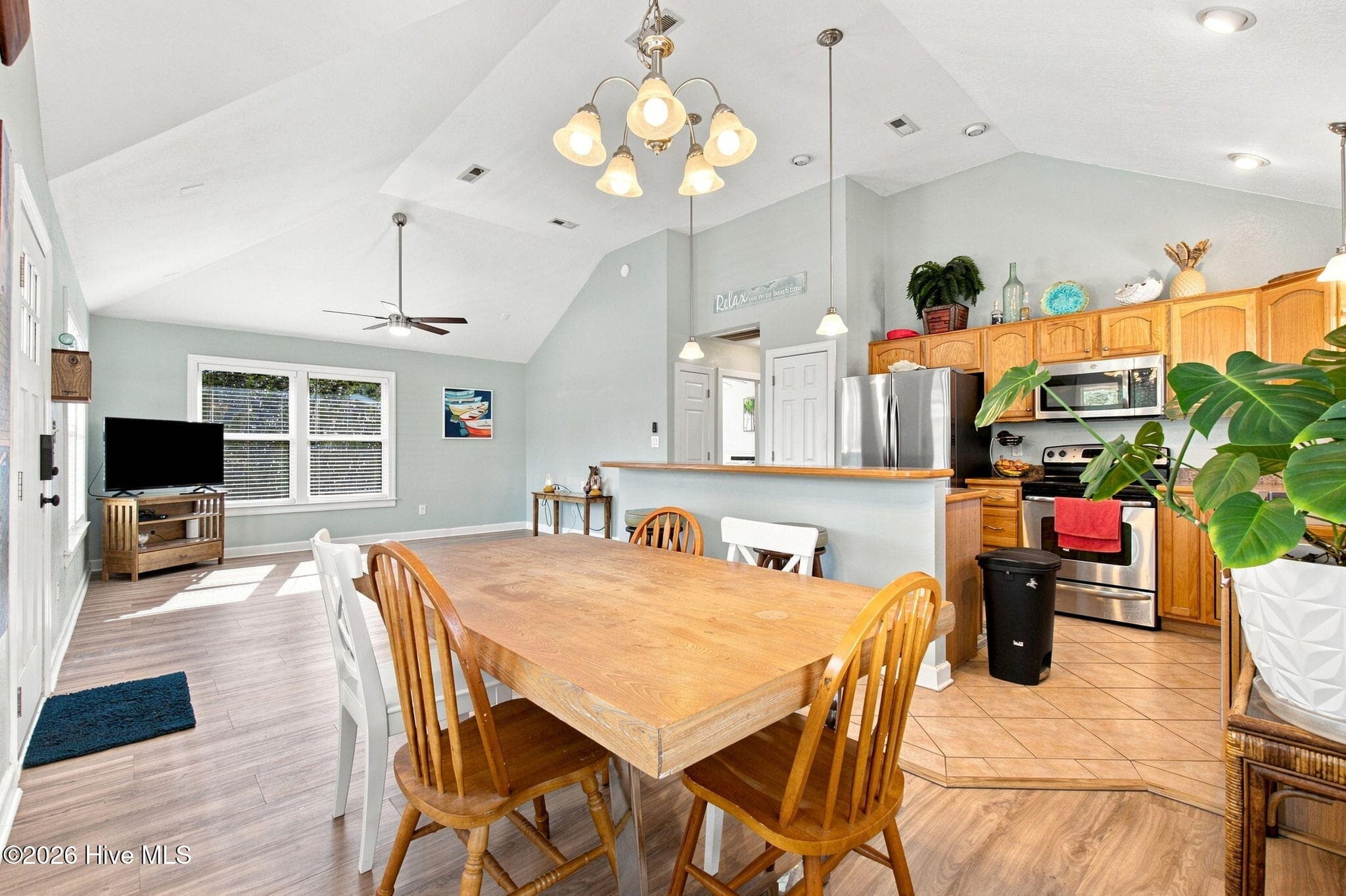 Single Family Residence at 204 Pine Grove Trail, Kill Devil Hills, NC 27948, photo 9 of 54