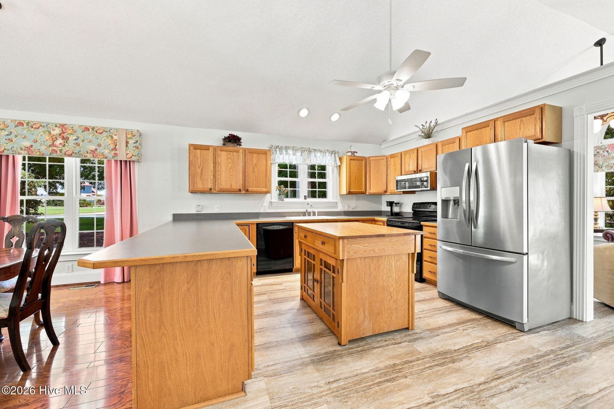 Single Family Residence at 101 Pamlico Place, Chocowinity, NC 27817, photo 19 of 57