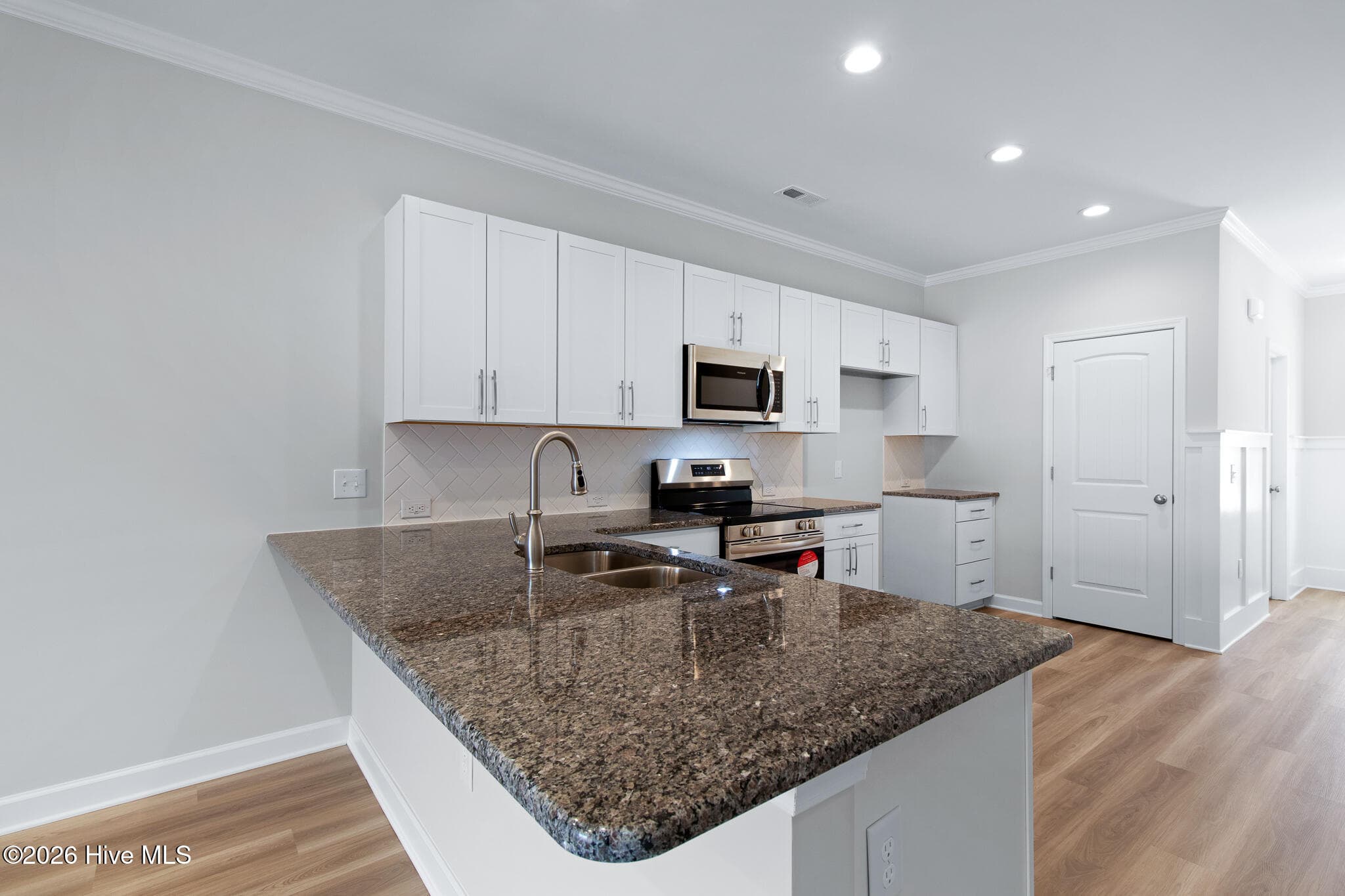 Townhouse at 233 Cline Way Unit 106, Beaufort, NC 28516, photo 15 of 42