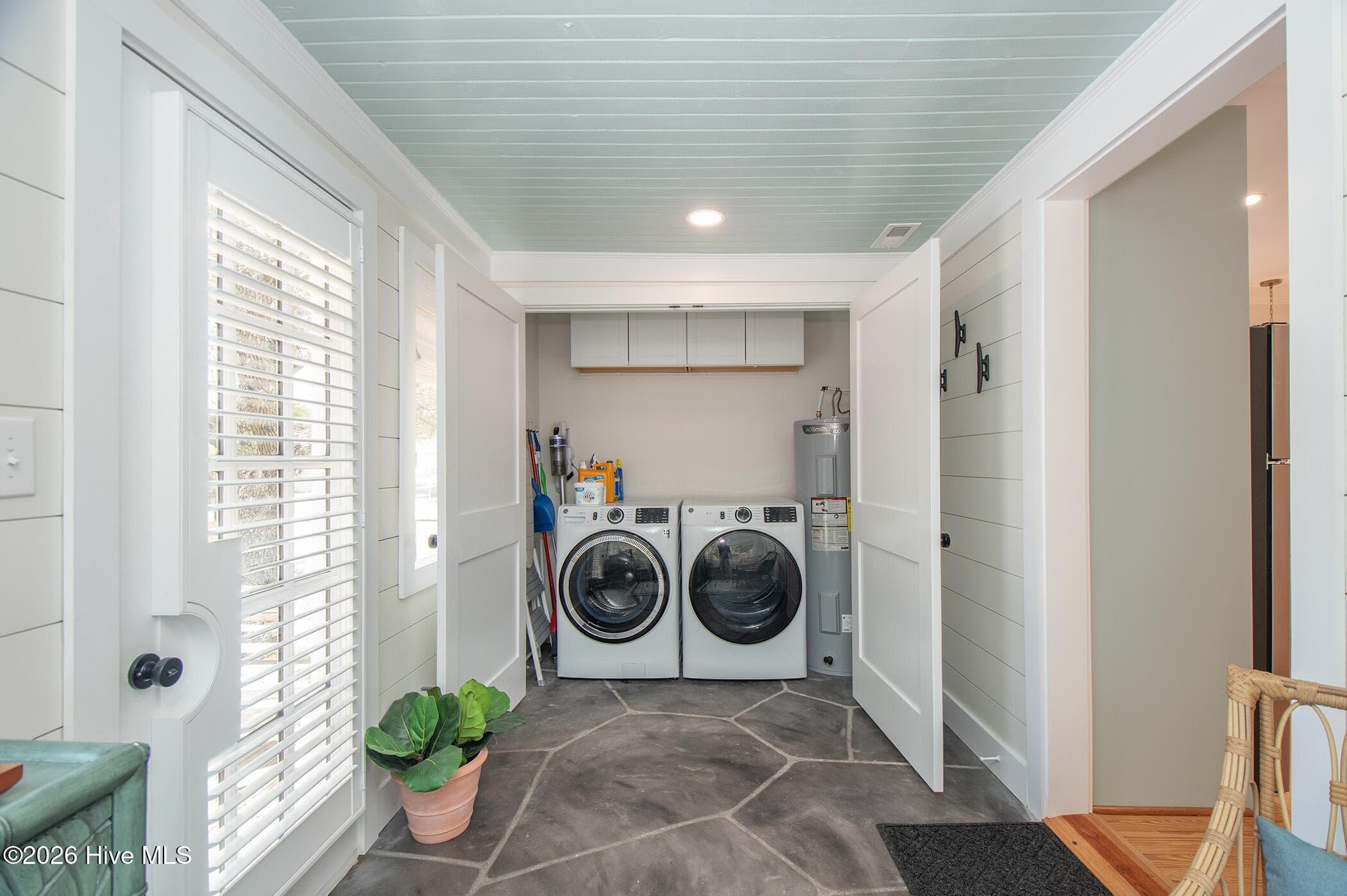Single Family Residence at 800 Mulberry Street, Beaufort, NC 28516, photo 24 of 48