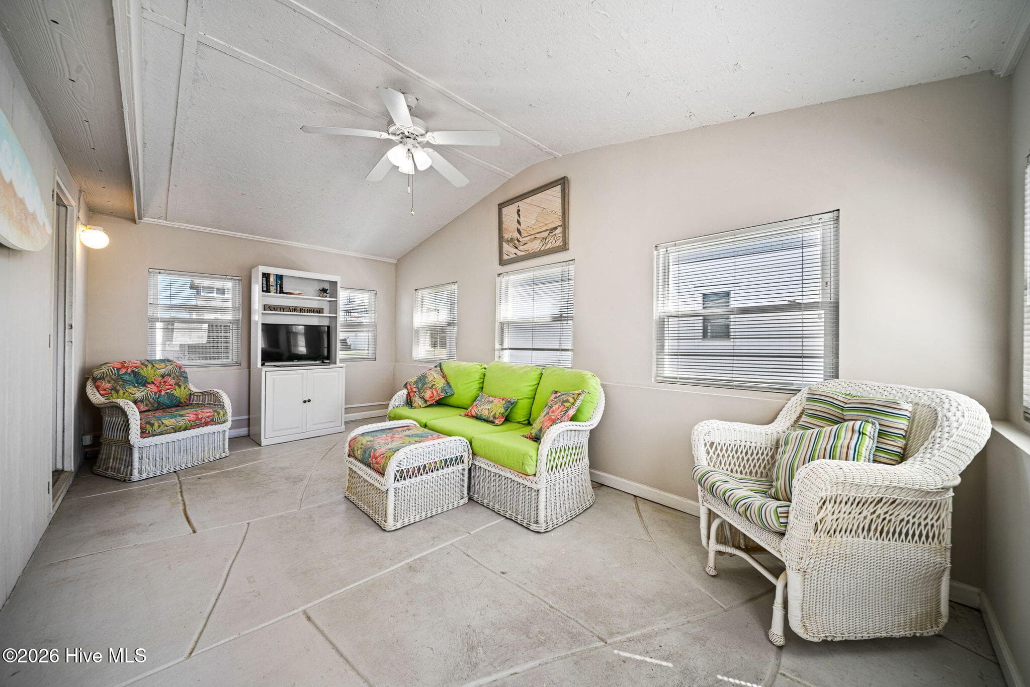 Manufactured Home at 9105 W 9th Street, Surf City, NC 28445, photo 18 of 73