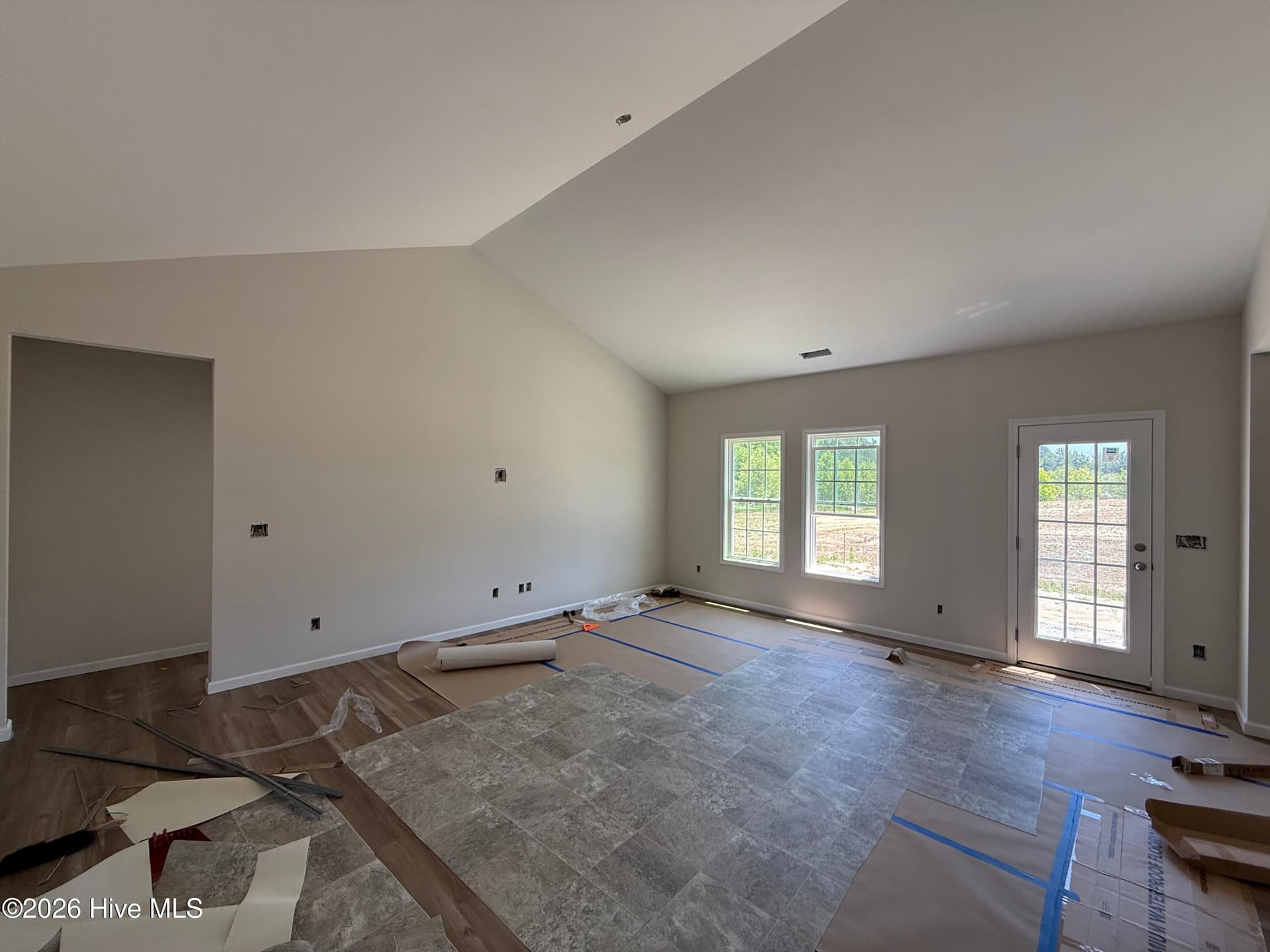 Single Family Residence at 46 Fiddleneck Court, Selma, NC 27576, photo 11 of 92