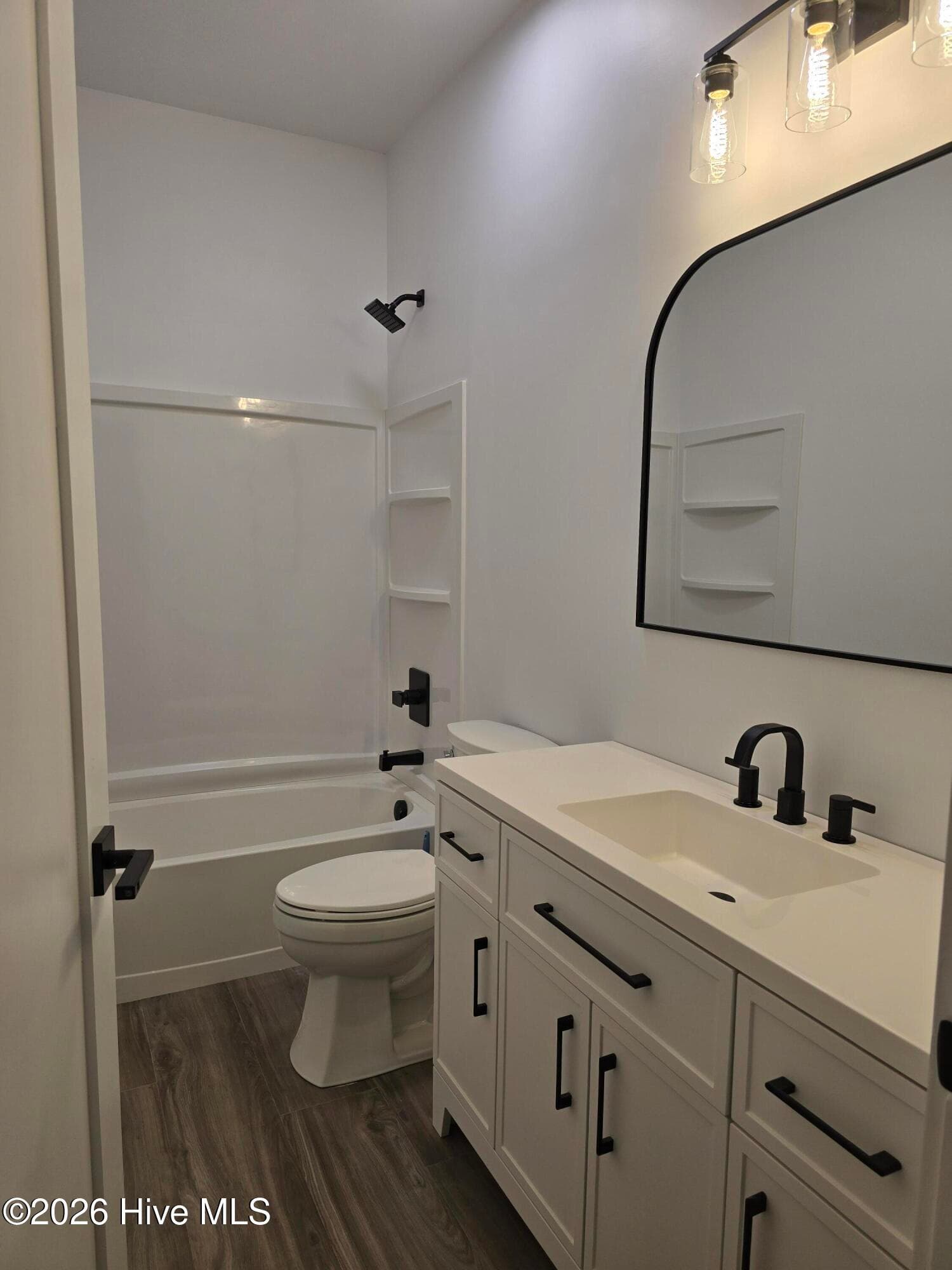 Guest Bath - 234 Manchester Road, Havelock, NC 28532