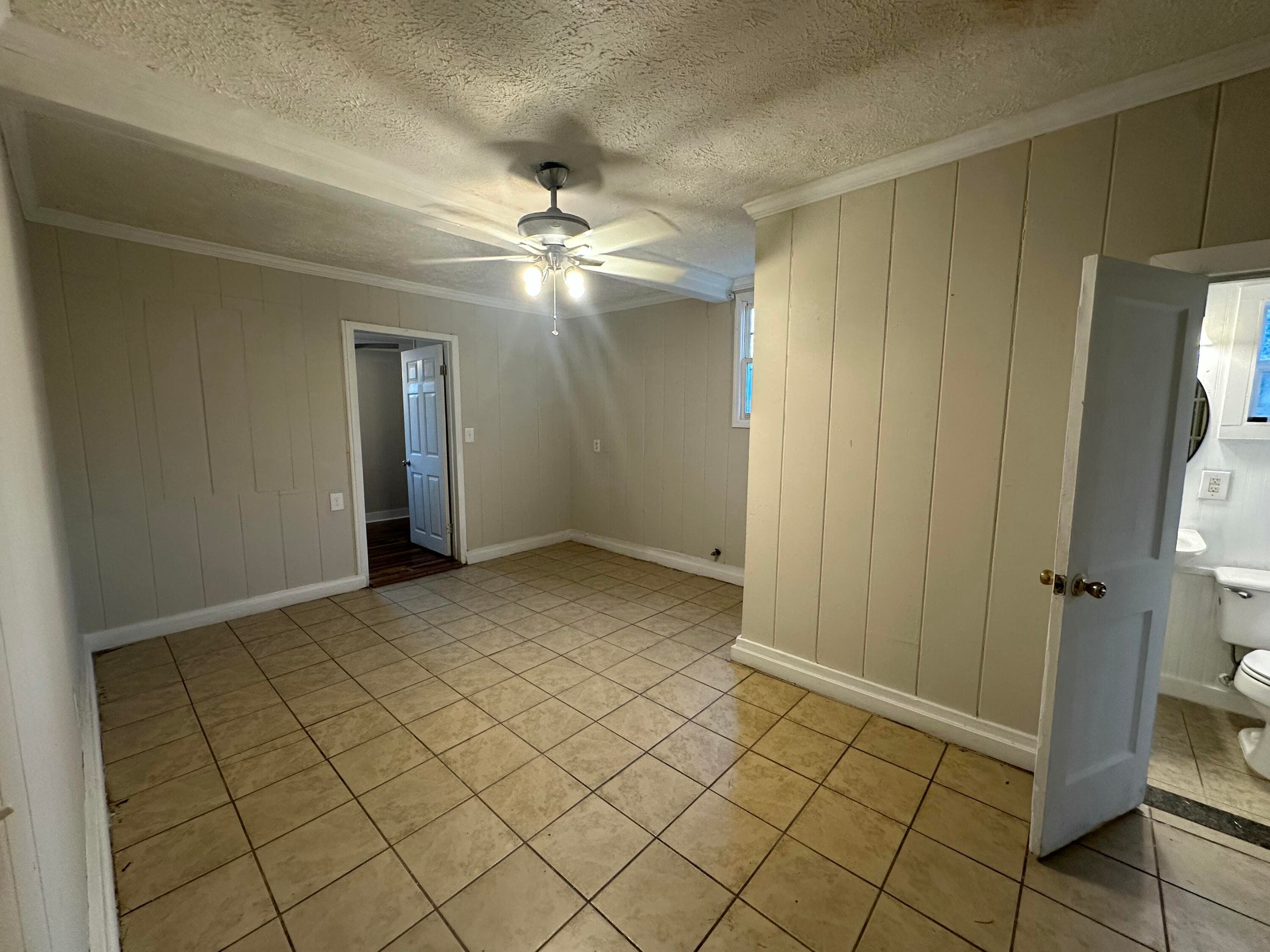 Single Family Residence at 228 Greene Street, Augusta, GA 30901, photo 9 of 19