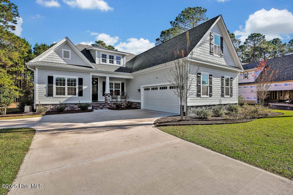Single Family Residence at 717 Breezewood Drive SE, Bolivia, NC 28422, photo 2 of 49