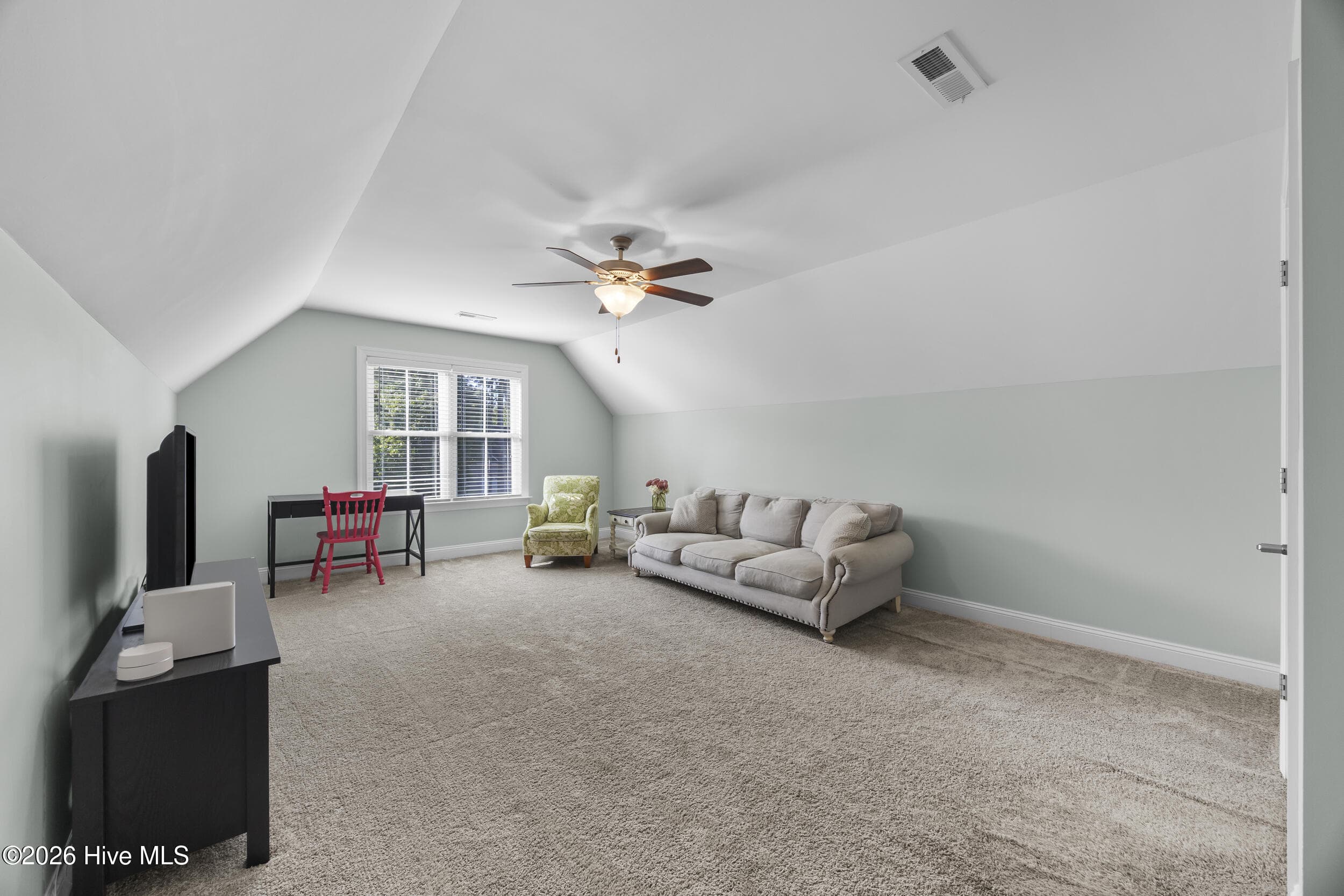 Bonus room over the garage - 323 Crown Pointe Drive, Hampstead, NC 28443