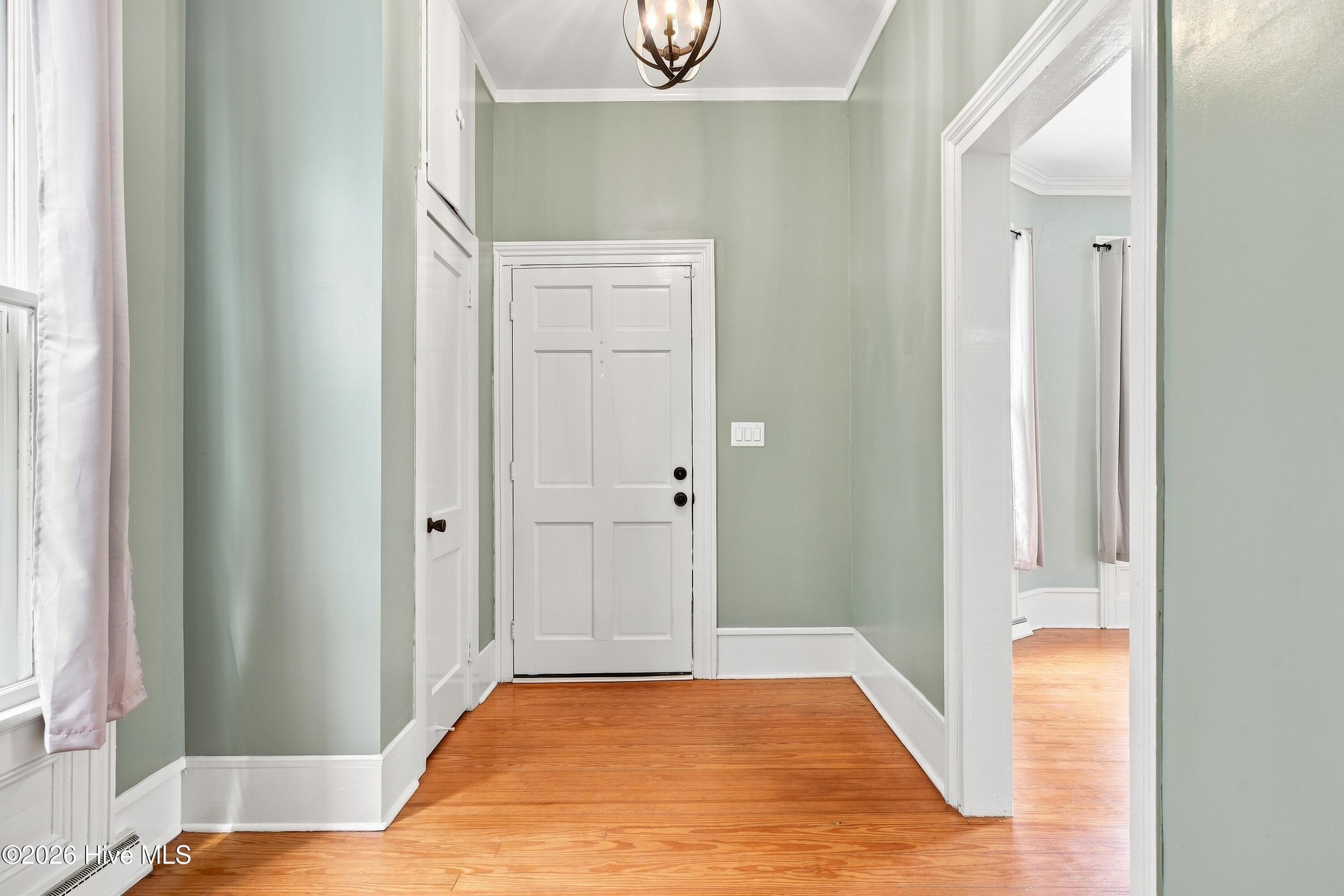 Single Family Residence at 403 N Market Street, Washington, NC 27889, photo 7 of 50