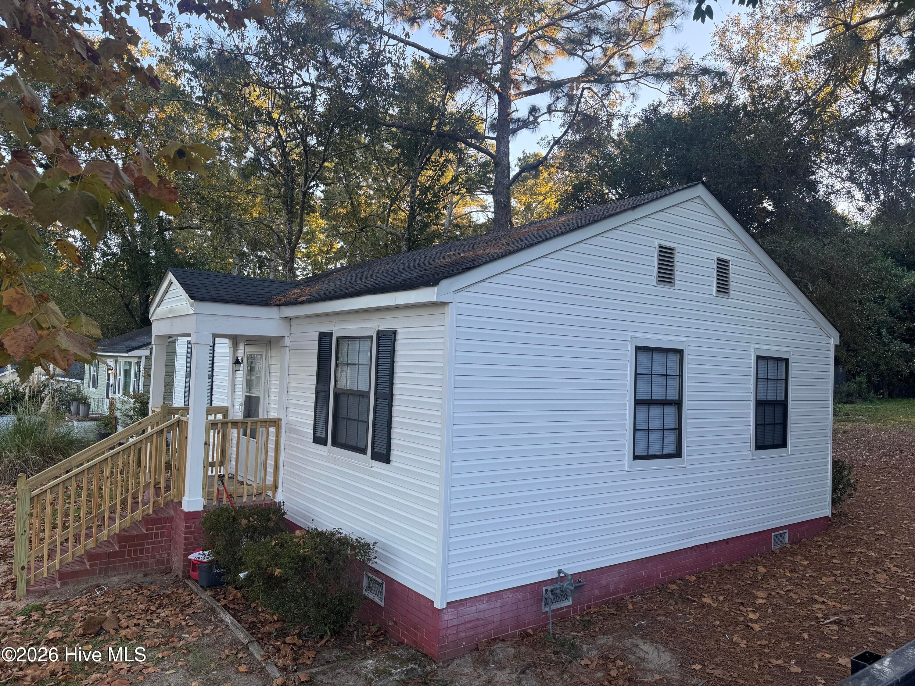 Single Family Residence at 2550 Sheraton Drive, Augusta, GA 30906, photo 3 of 8