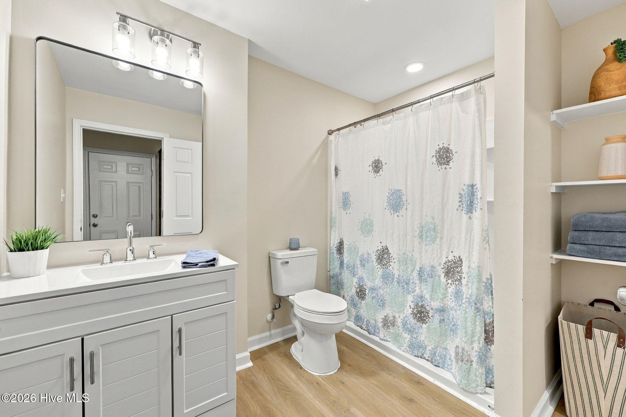 Single Family Residence at 23526 Nc 33 E, Aurora, NC 27806, photo 18 of 44