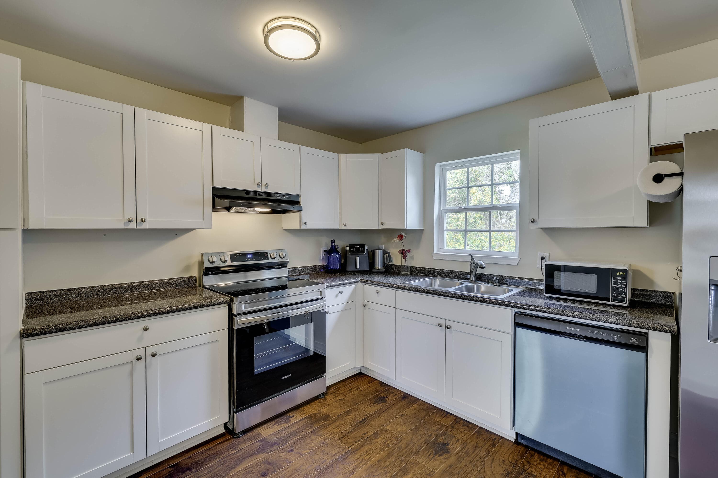 Single Family Residence at 3060 Collier Road, Augusta, GA 30906, photo 14 of 29