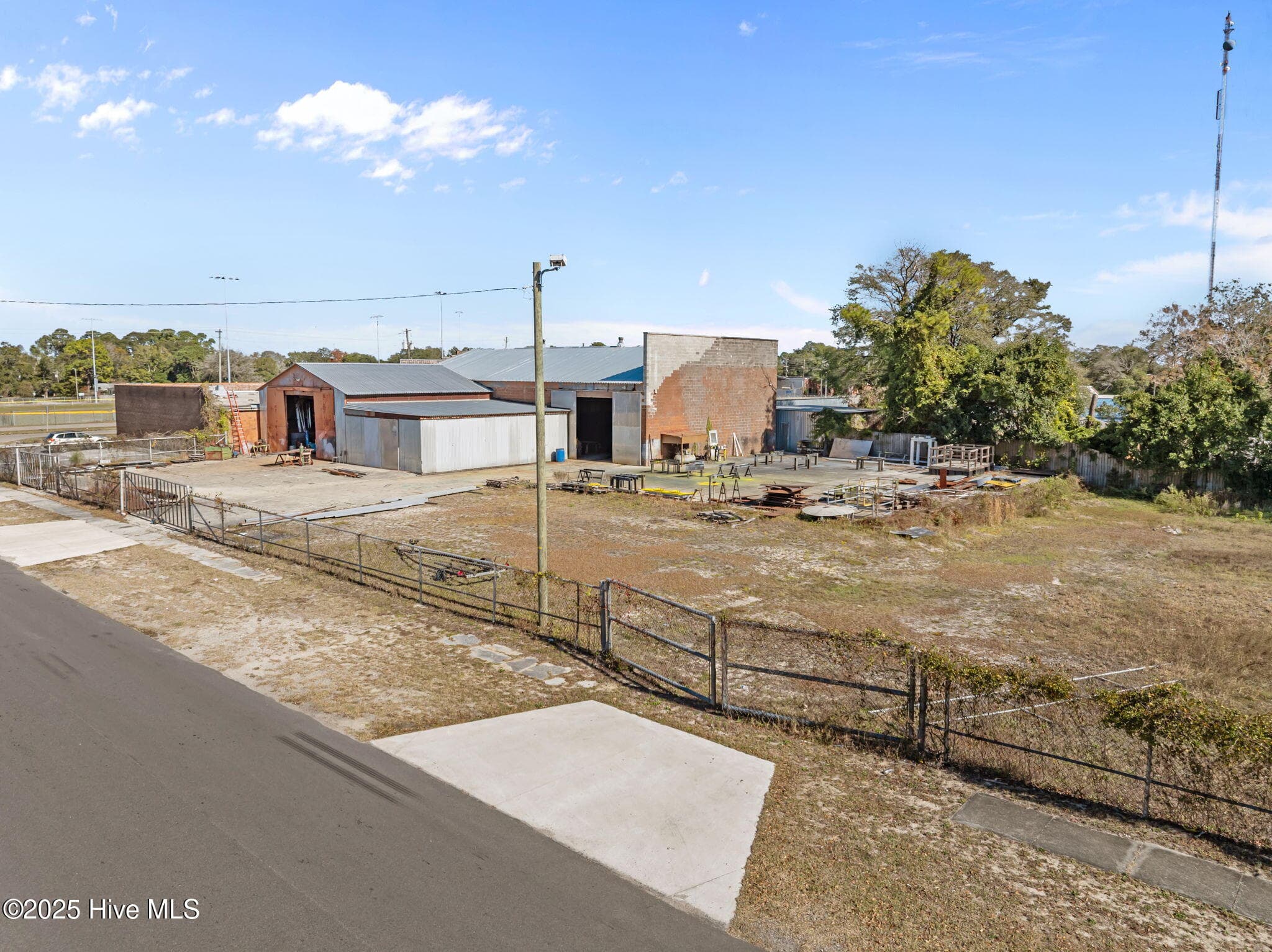 Mixed Use at 2607 Worth Drive, Wilmington, NC 28412, photo 4 of 15