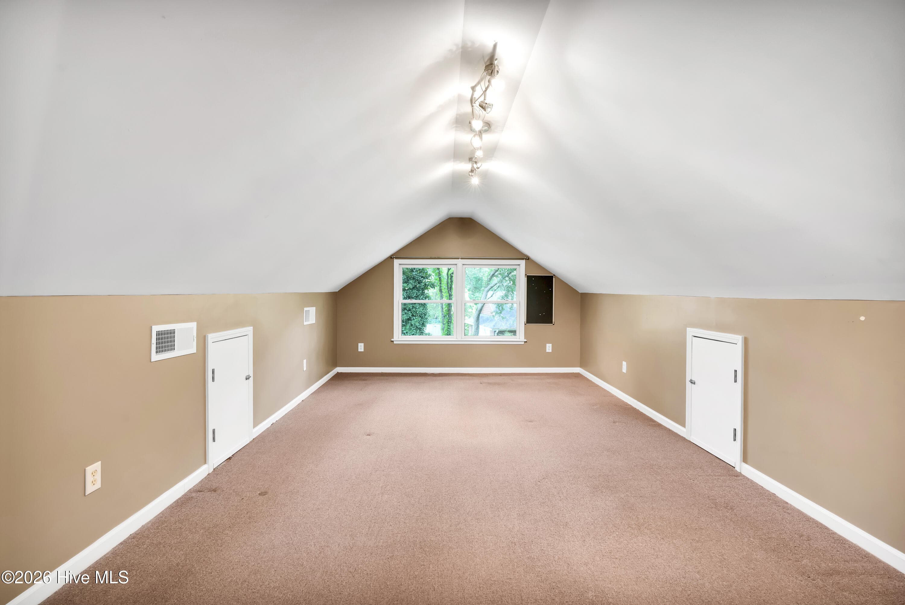 7004 Poplar Knoll Court, Wilmington, NC 28409