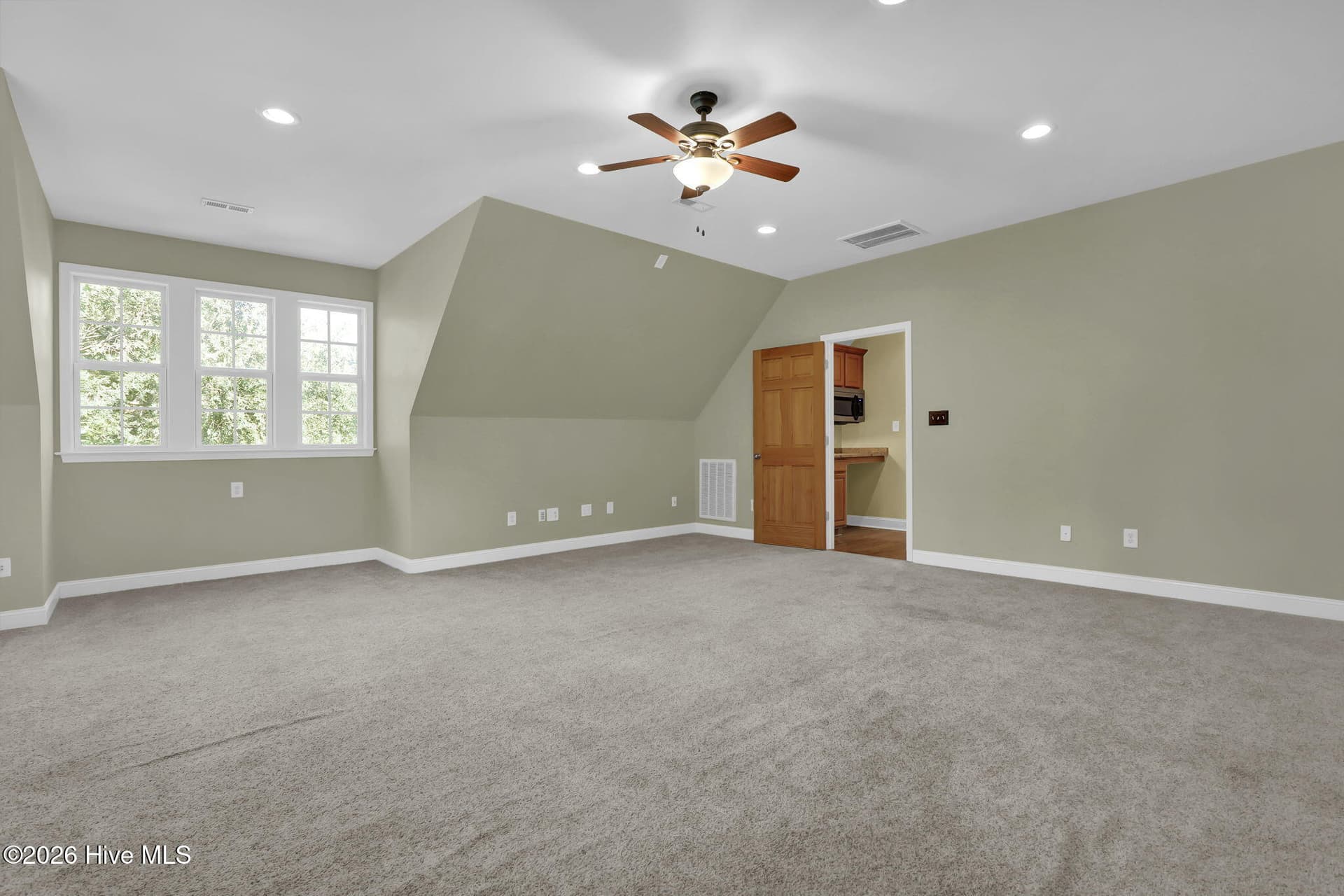 Single Family Residence at 305 Hickory Lane, Hampstead, NC 28443, photo 77 of 99