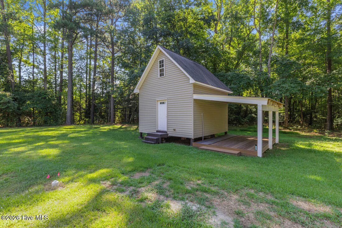 Manufactured Home at 206 Tierra Lane, West End, NC 27376, photo 10 of 11