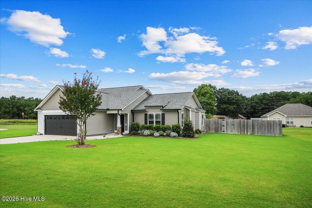 Single Family Residence at 103 Avalor Drive, Goldsboro, NC 27530, photo 4 of 34