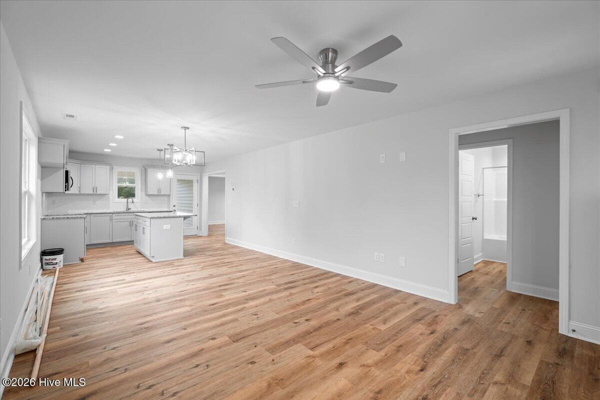 Single Family Residence at 104 Lee Street, Roseboro, NC 28382, photo 14 of 37