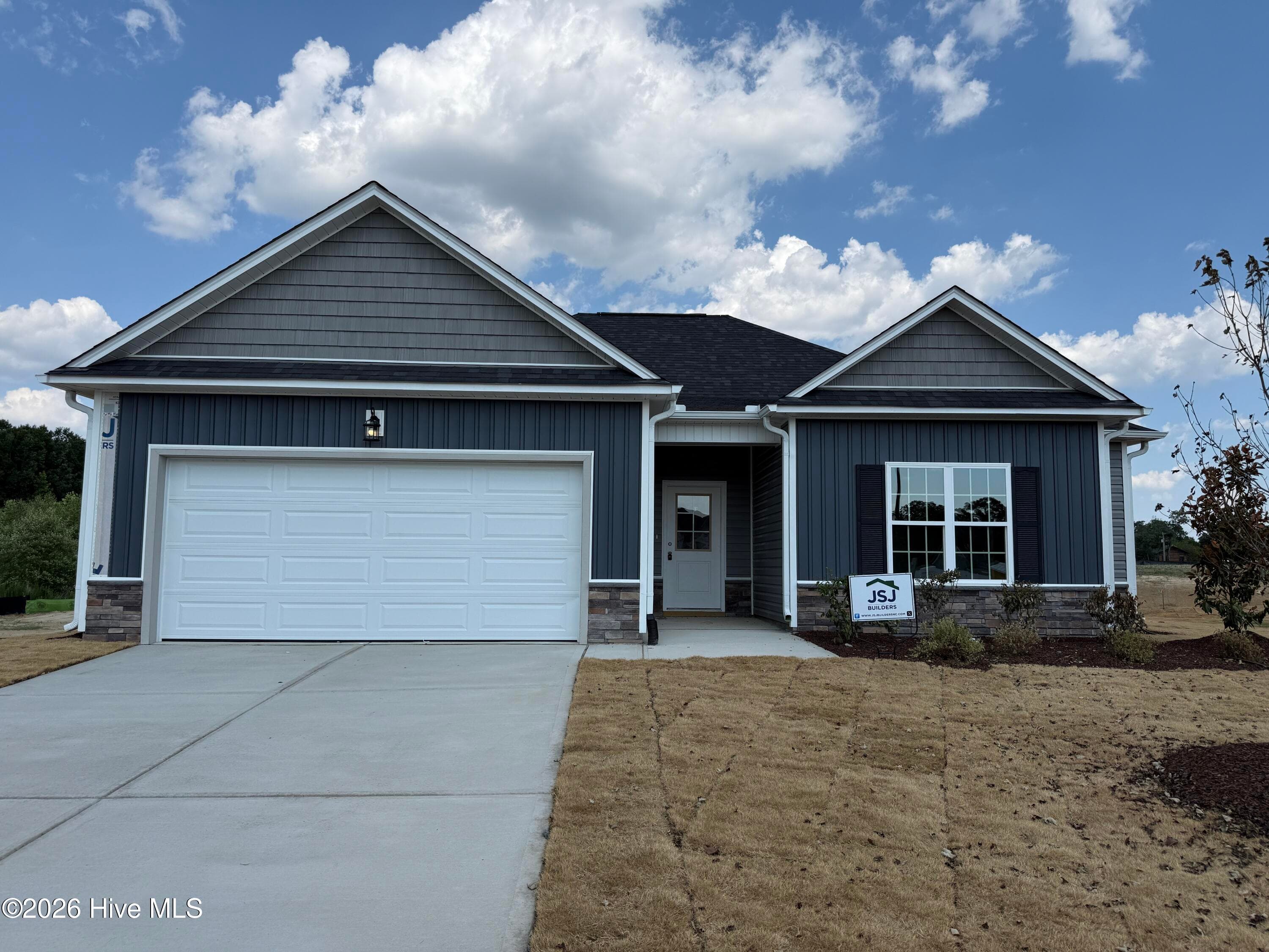 Single Family Residence at 46 Fiddleneck Court, Selma, NC 27576, photo 2 of 92