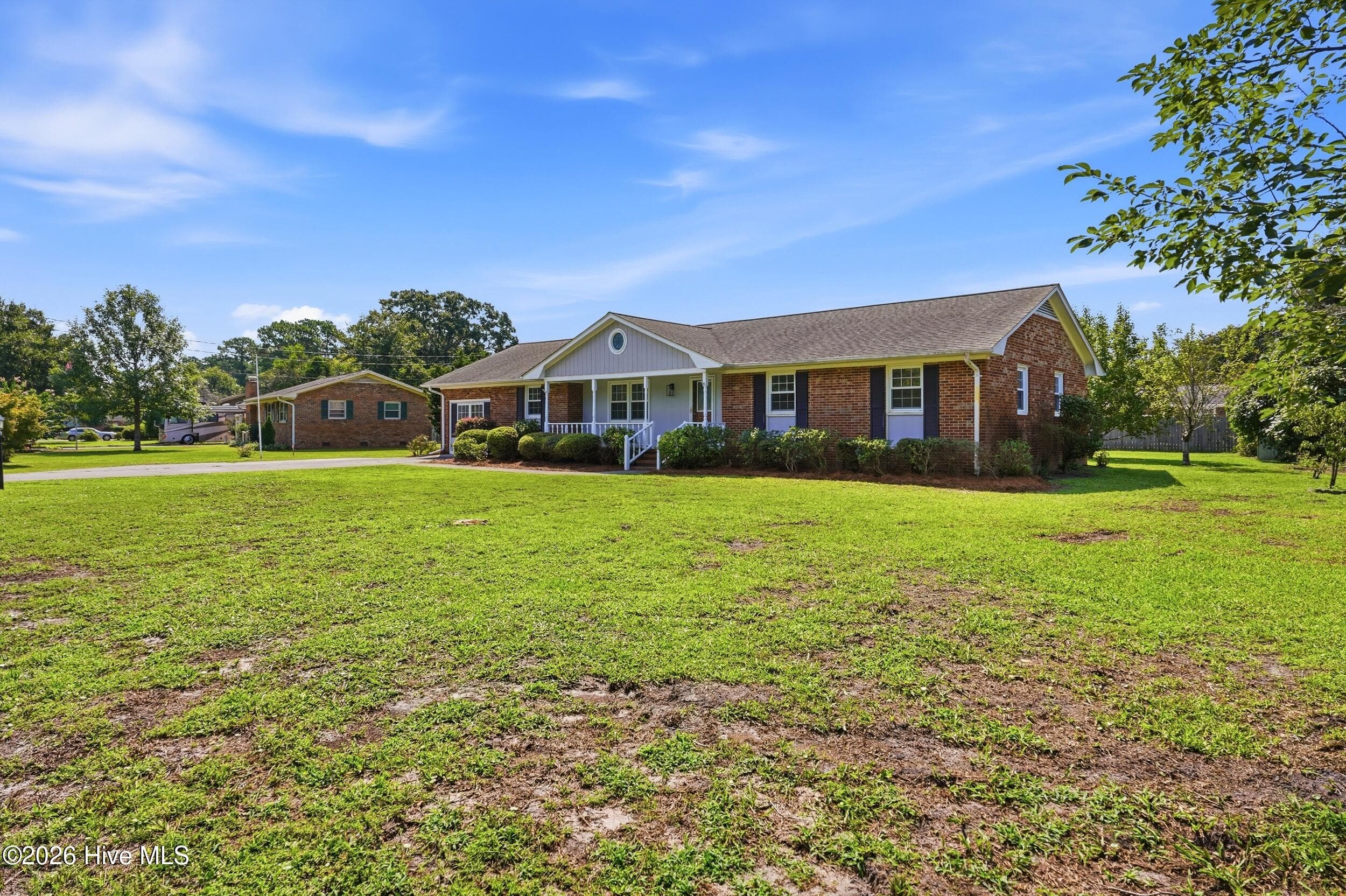 Single Family Residence at 4622 Dean Drive, Wilmington, NC 28405, photo 10 of 67