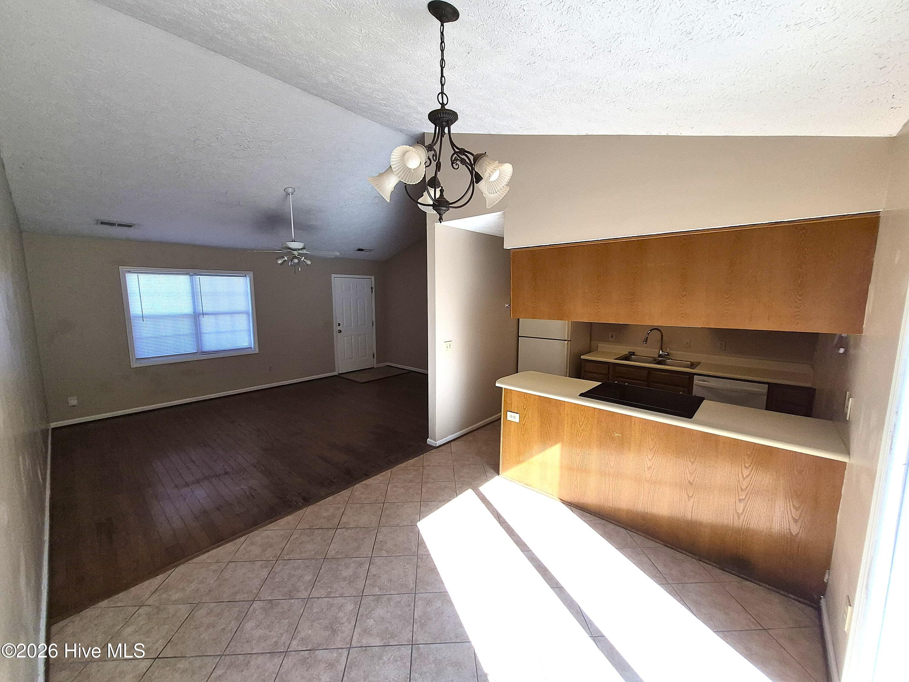 Single Family Residence at 809 Autumn Leaves Court, Wilmington, NC 28411, photo 13 of 26