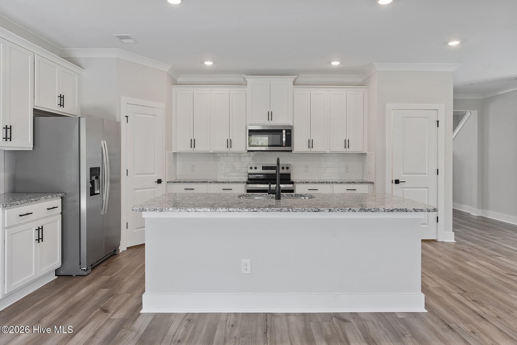 Single Family Residence at 220 S Umbrella Palm Drive, Hampstead, NC 28443, photo 9 of 21