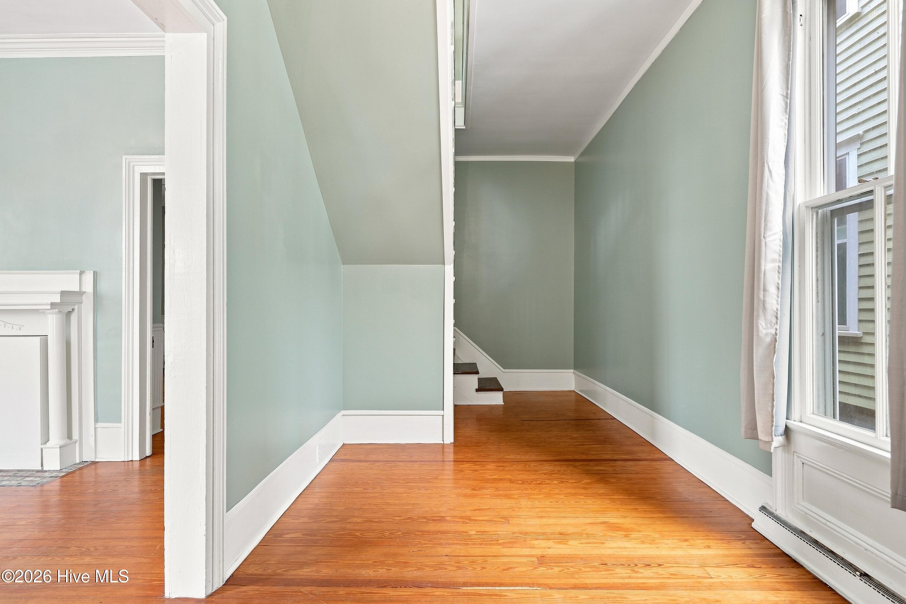 Single Family Residence at 403 N Market Street, Washington, NC 27889, photo 6 of 50