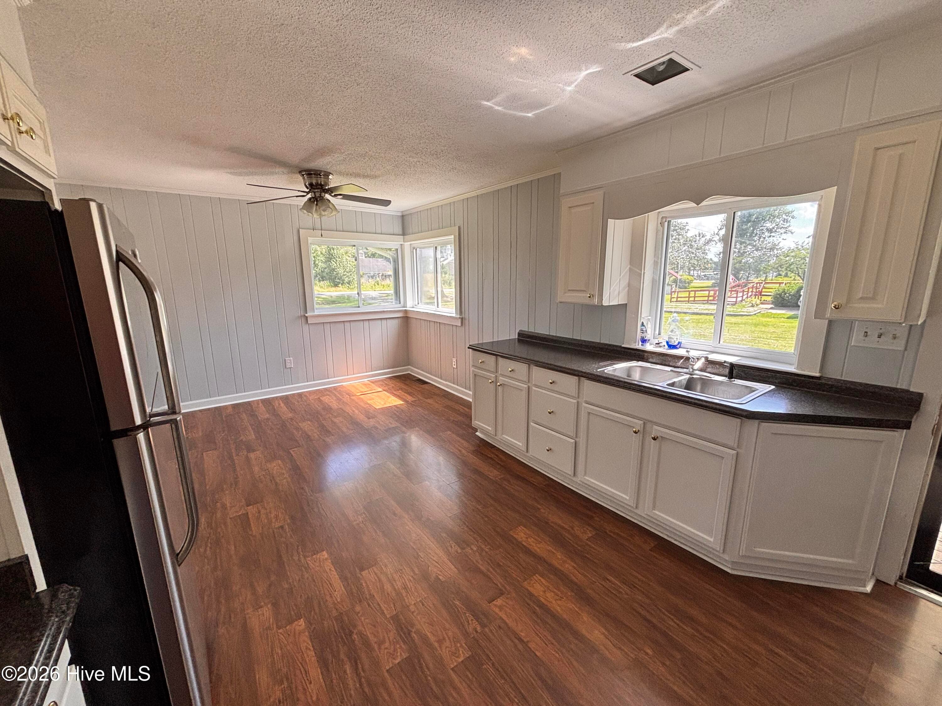 Single Family Residence at 735 Faison Highway, Clinton, NC 28328, photo 9 of 24
