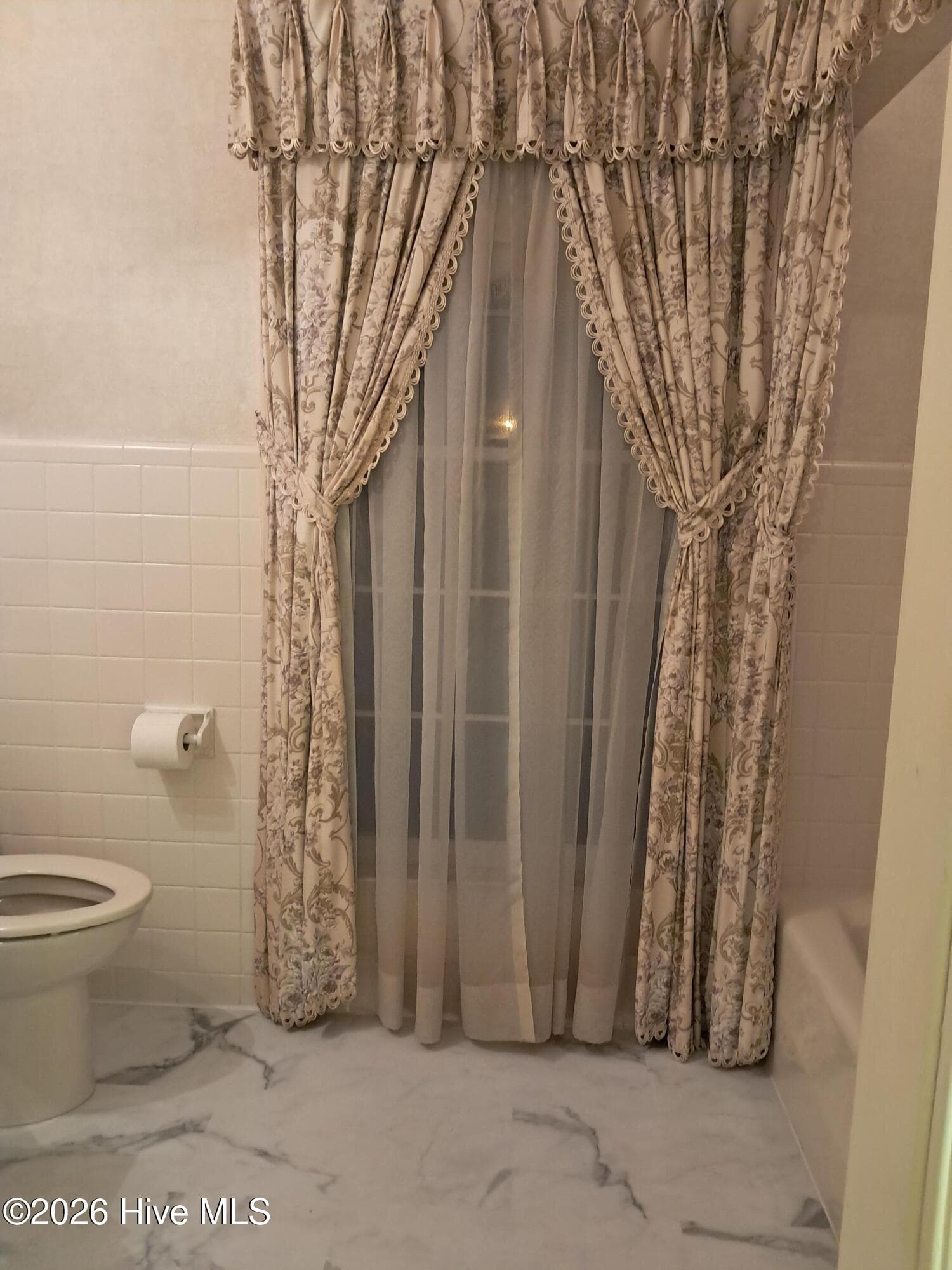 Master bathroom - 316 First Street, Hookerton, NC 28538