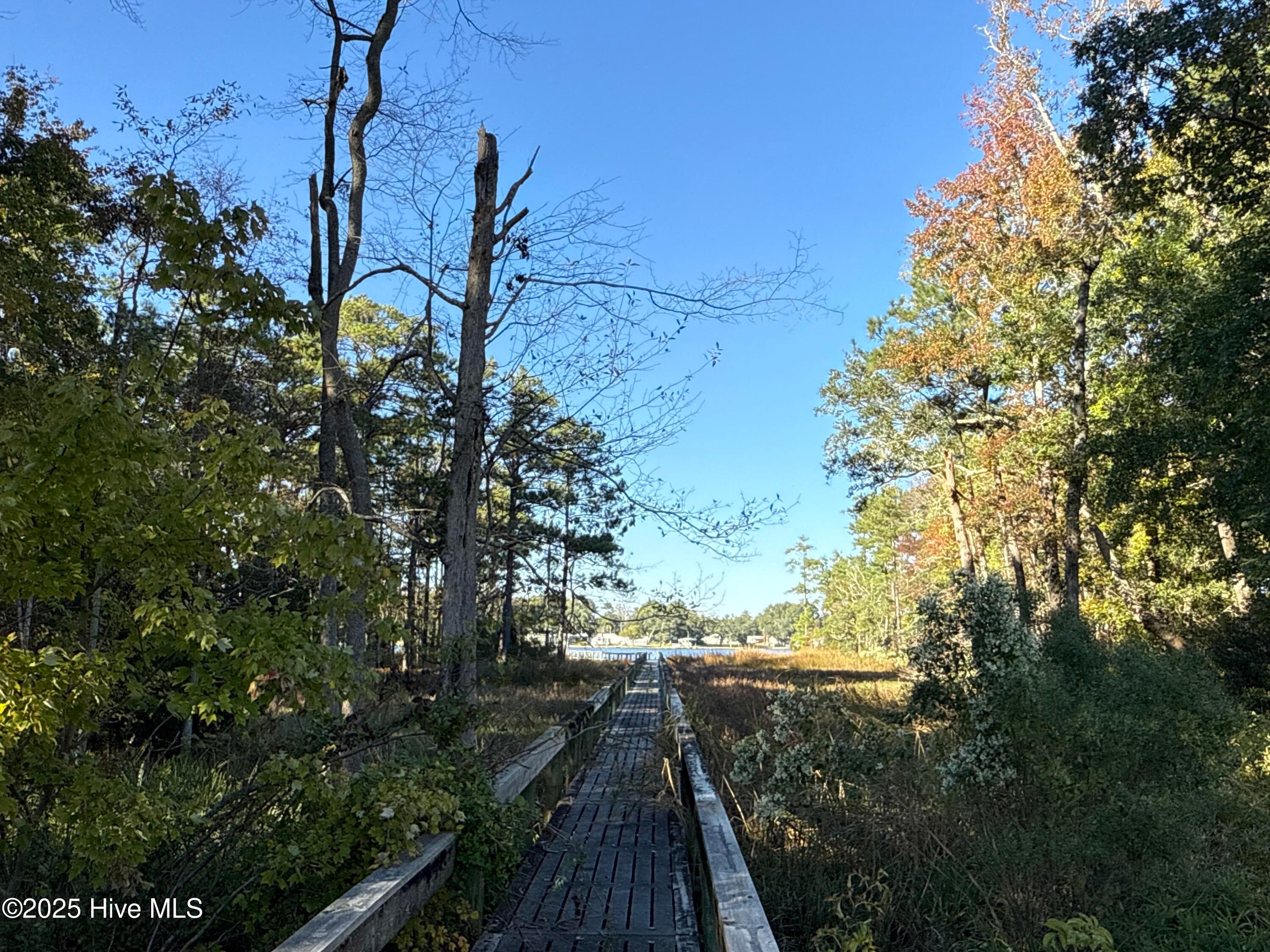 338 61 w/ Boat Slip #3 Southern Way, Arapahoe, NC 28510