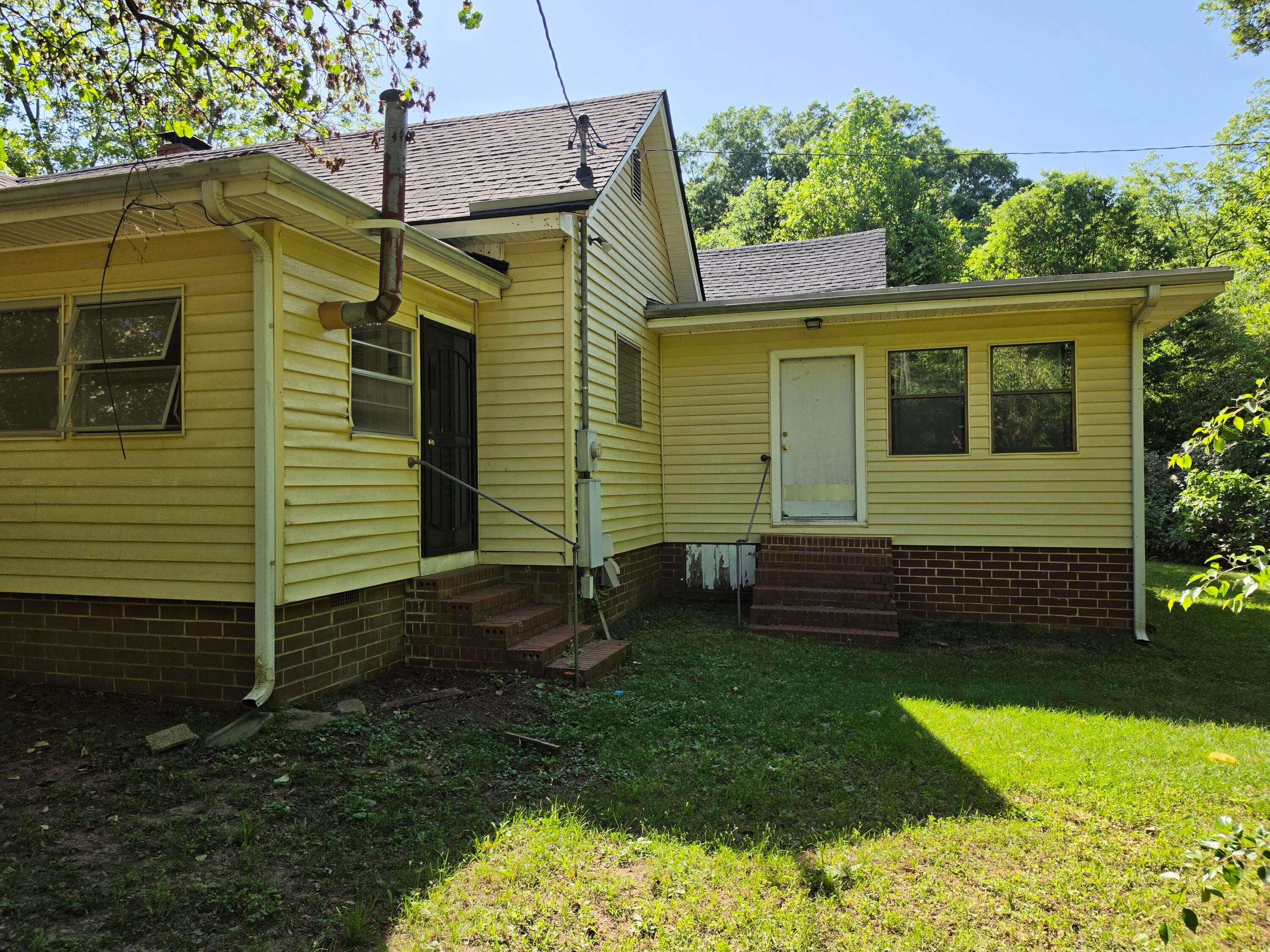 Single Family Residence at 109 Springdale Drive, Washington, GA 30673, photo 4 of 35