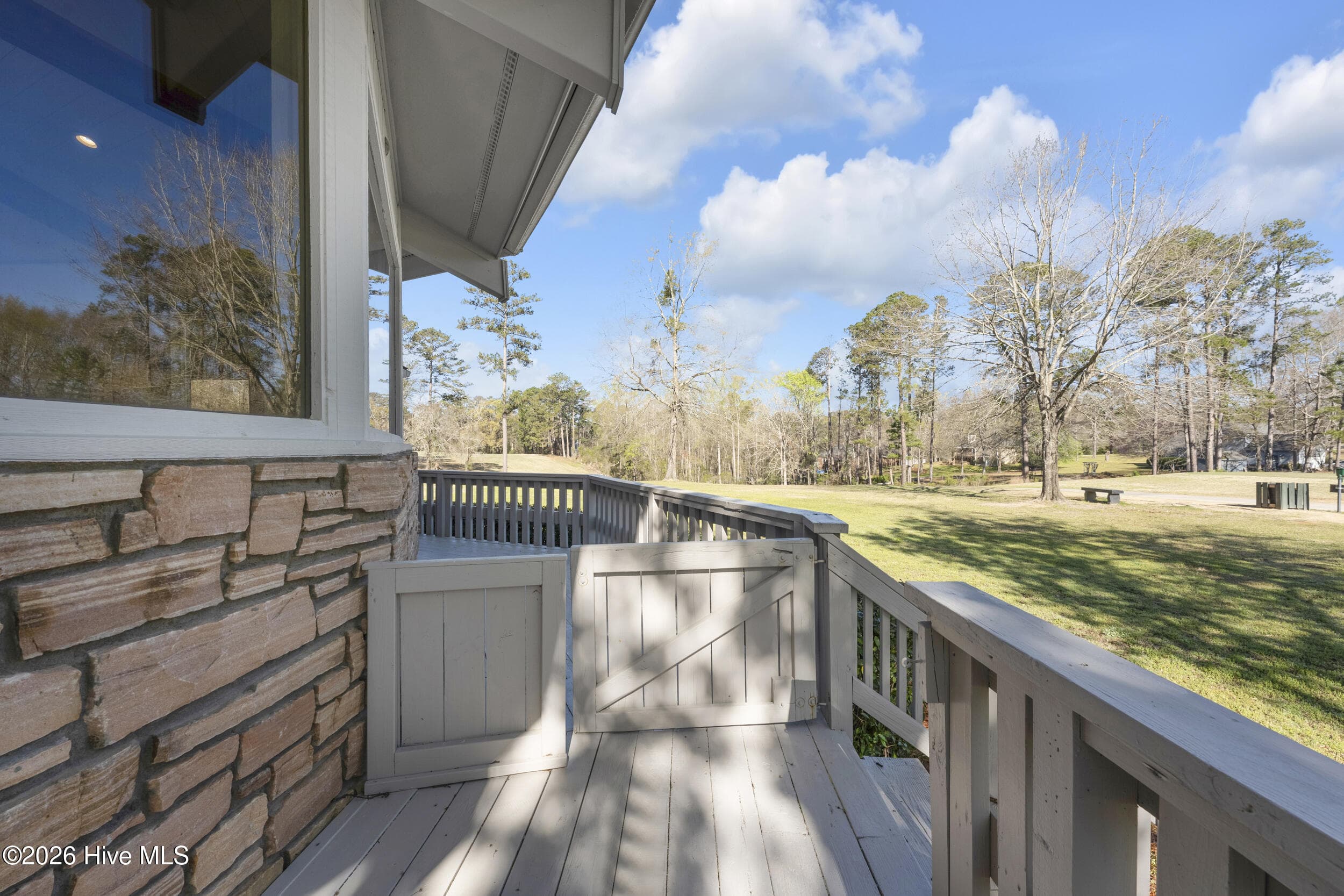 Beautiful stone exterior walls - 401 S Lake Drive, Thomson, GA 30824