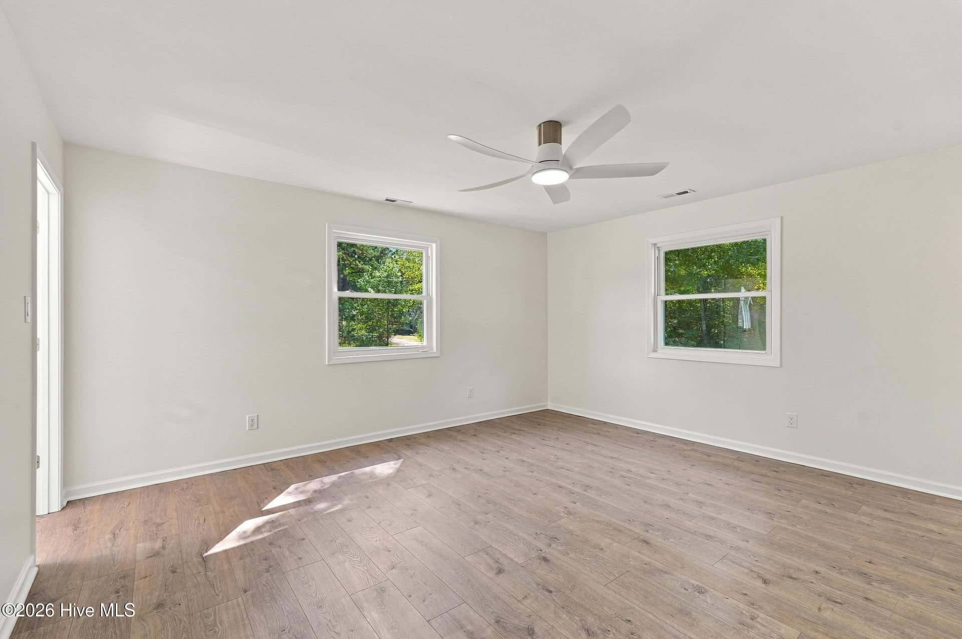 Single Family Residence at 564 Old Folkstone Road, Holly Ridge, NC 28445, photo 18 of 43