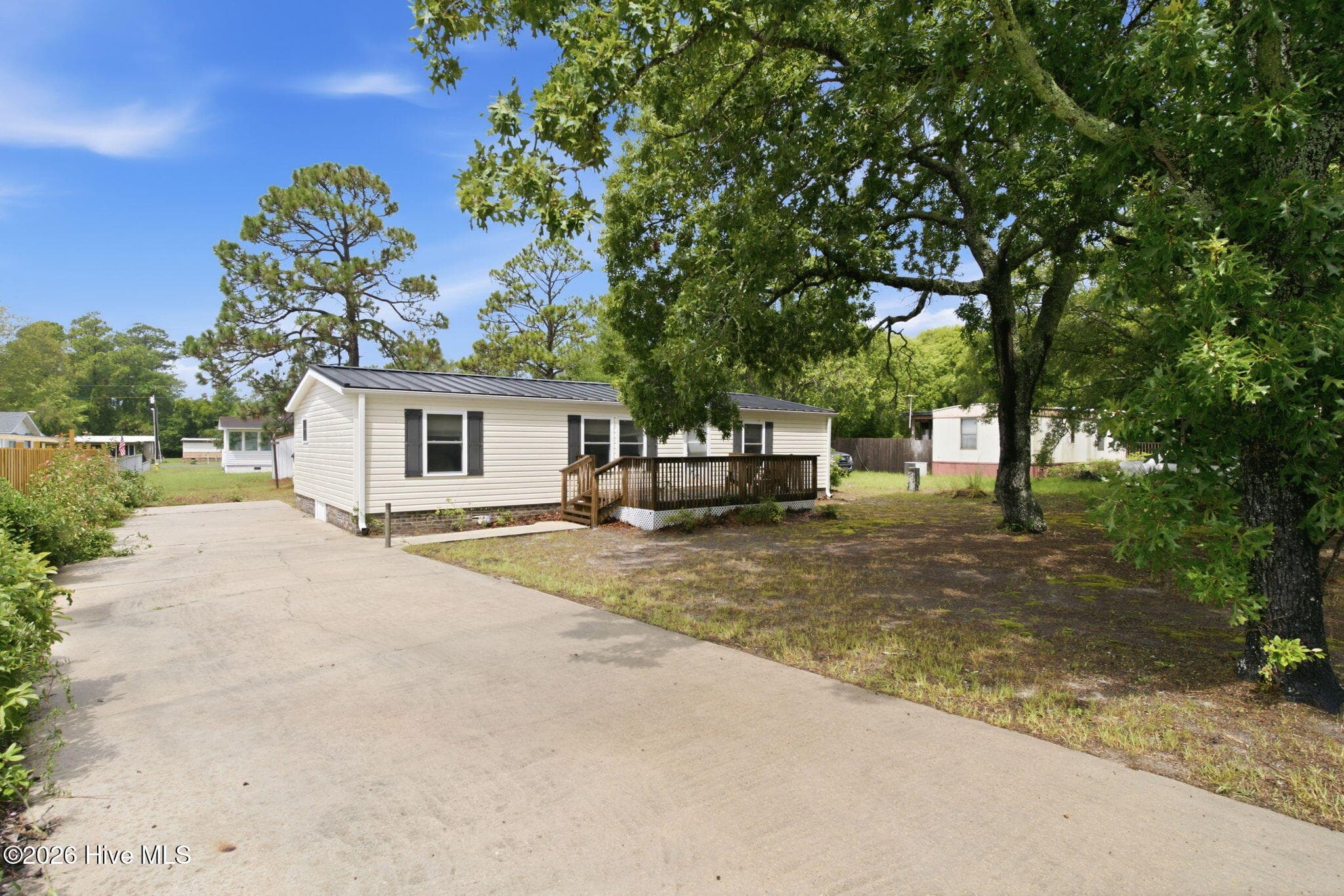 Manufactured Home at 1710 Ocean View Drive SW, Ocean Isle Beach, NC 28469, photo 31 of 41