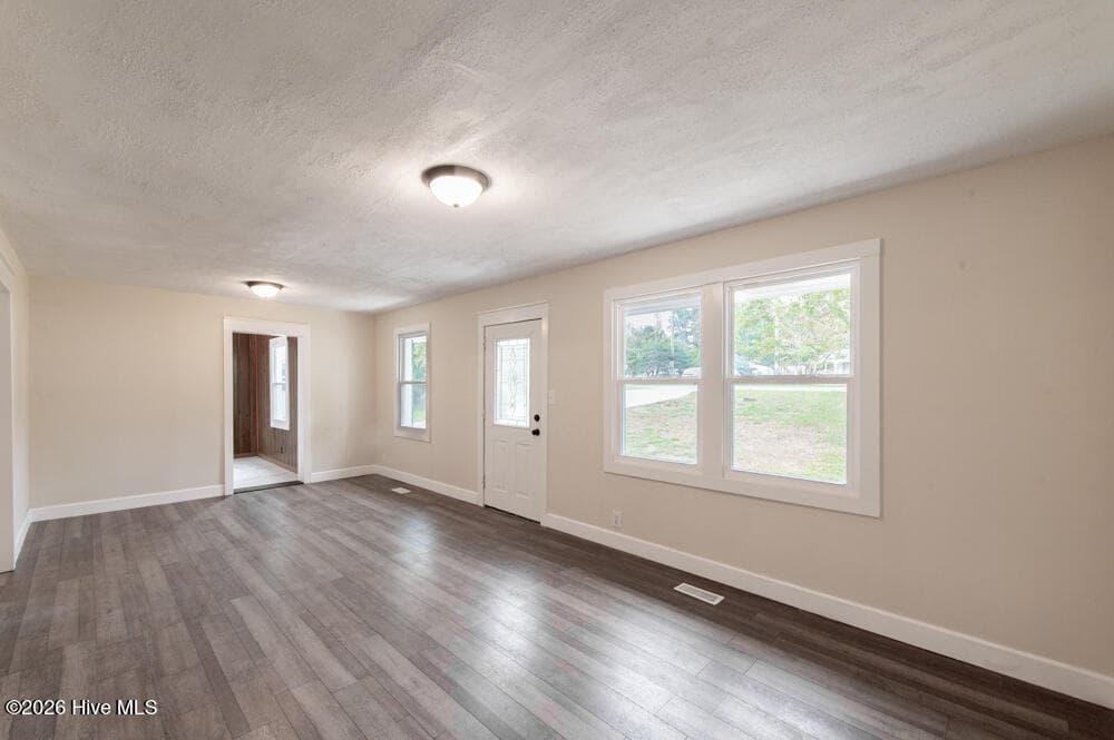 Single Family Residence at 9 Linnet Loop, North Augusta, SC 29841, photo 10 of 27