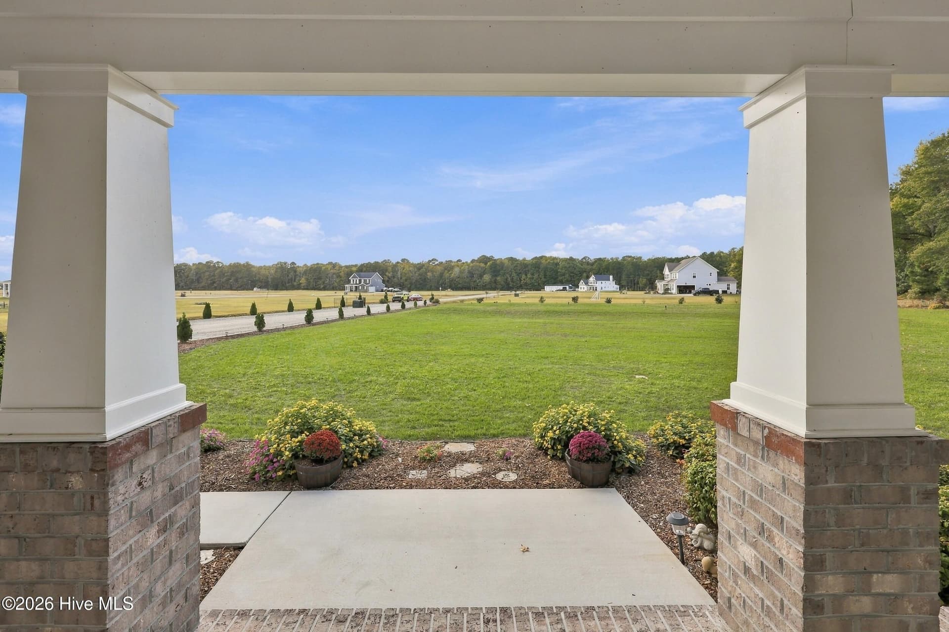 Single Family Residence at 121 Serene Way, Moyock, NC 27958, photo 12 of 61