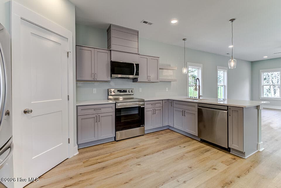 Single Family Residence at 439 Factory Road, Hampstead, NC 28443, photo 8 of 30