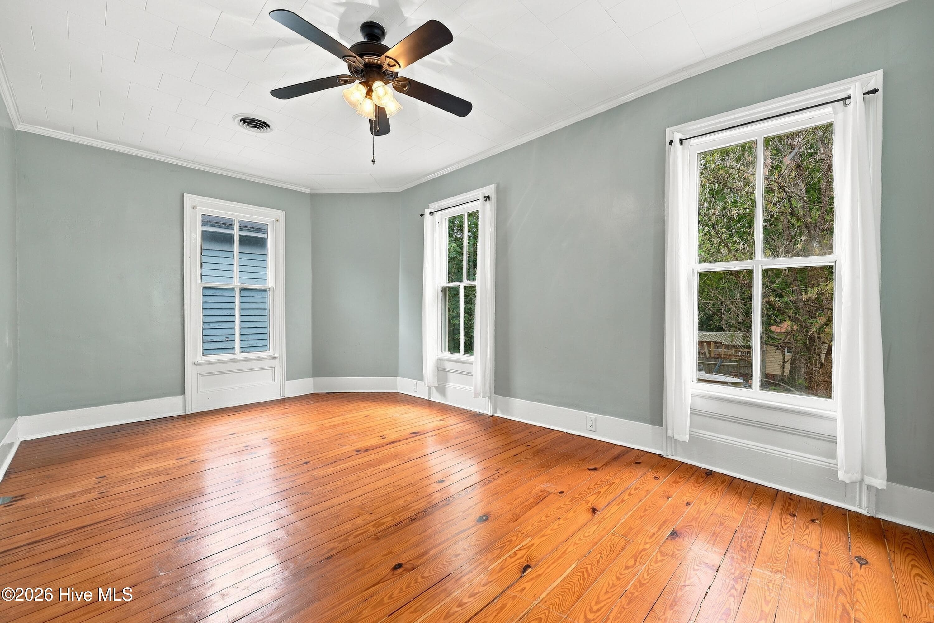 Single Family Residence at 403 N Market Street, Washington, NC 27889, photo 34 of 50
