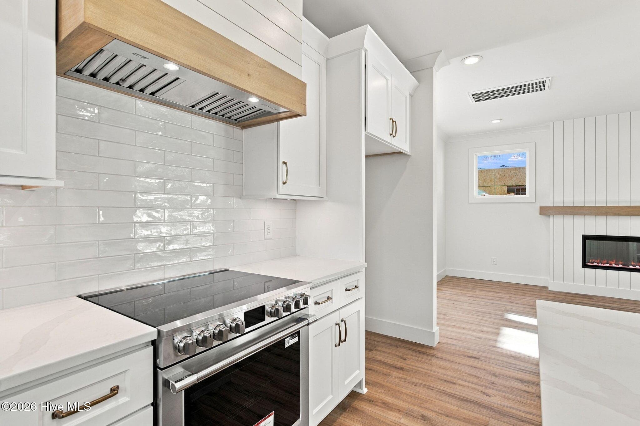 Single Family Residence at 1048 Montclair Drive, Wilmington, NC 28403, photo 26 of 95