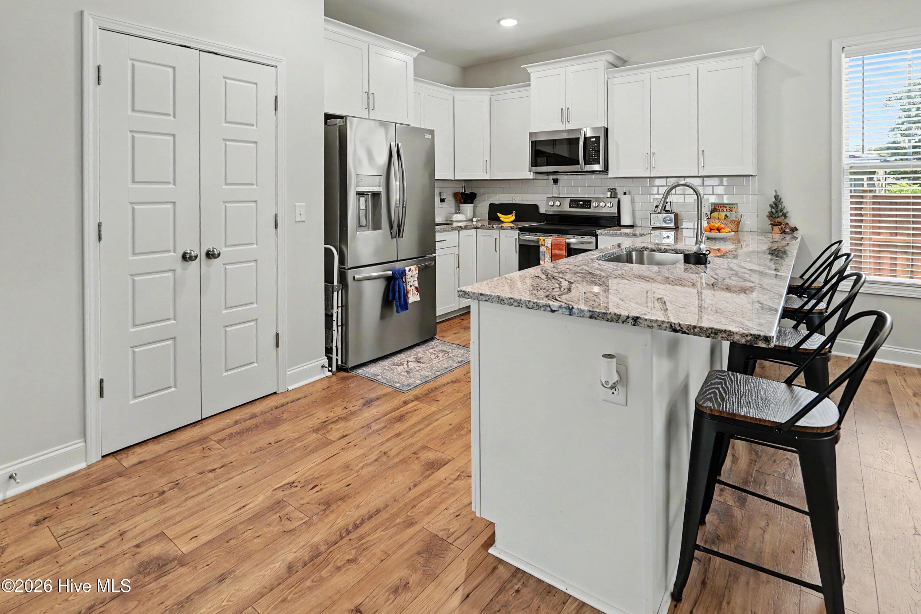 Single Family Residence at 25 S Beatrice Drive, Rocky Point, NC 28457, photo 15 of 39