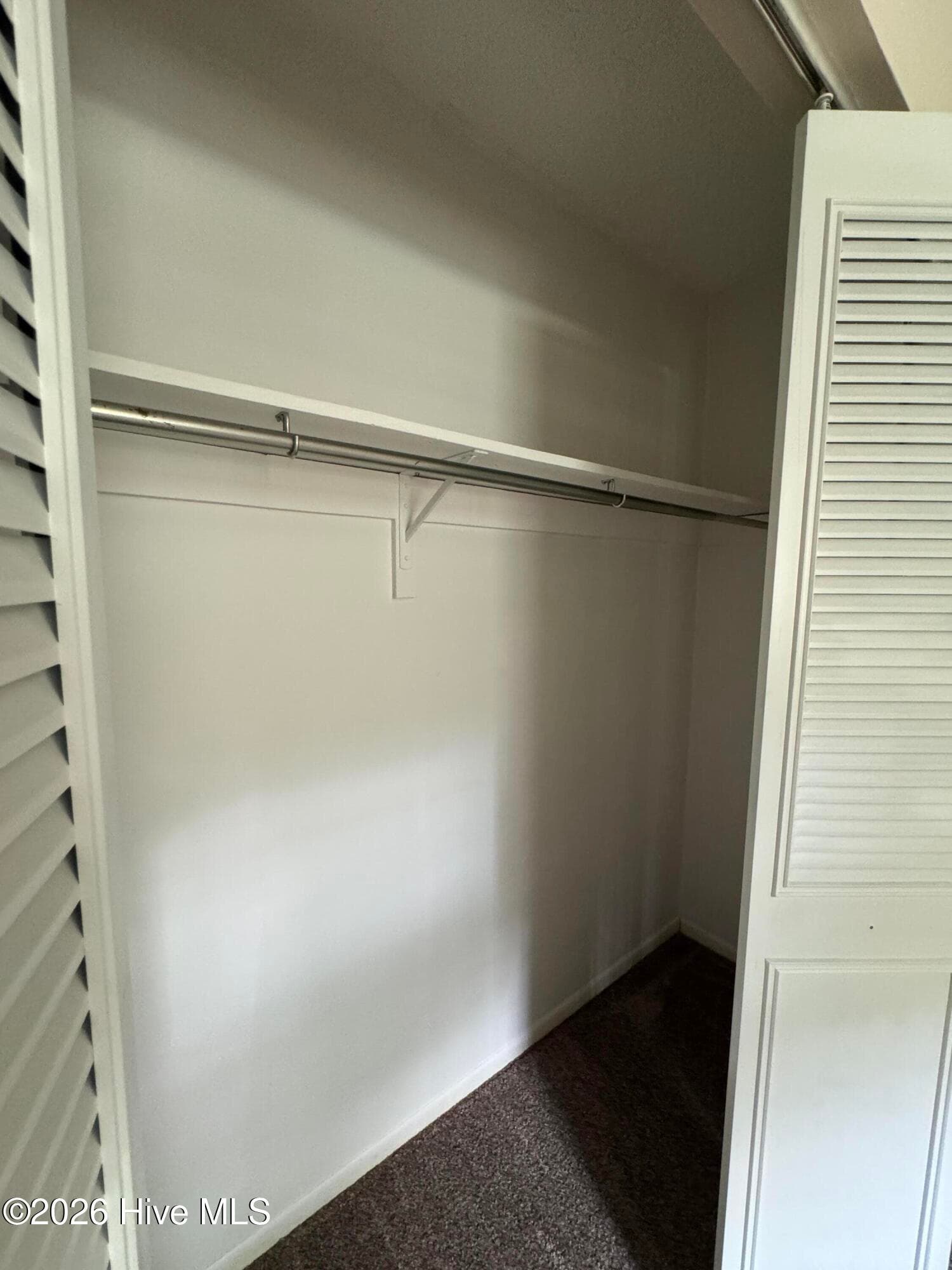 large enough to walk into - 118 Oakwood Drive, Havelock, NC 28532