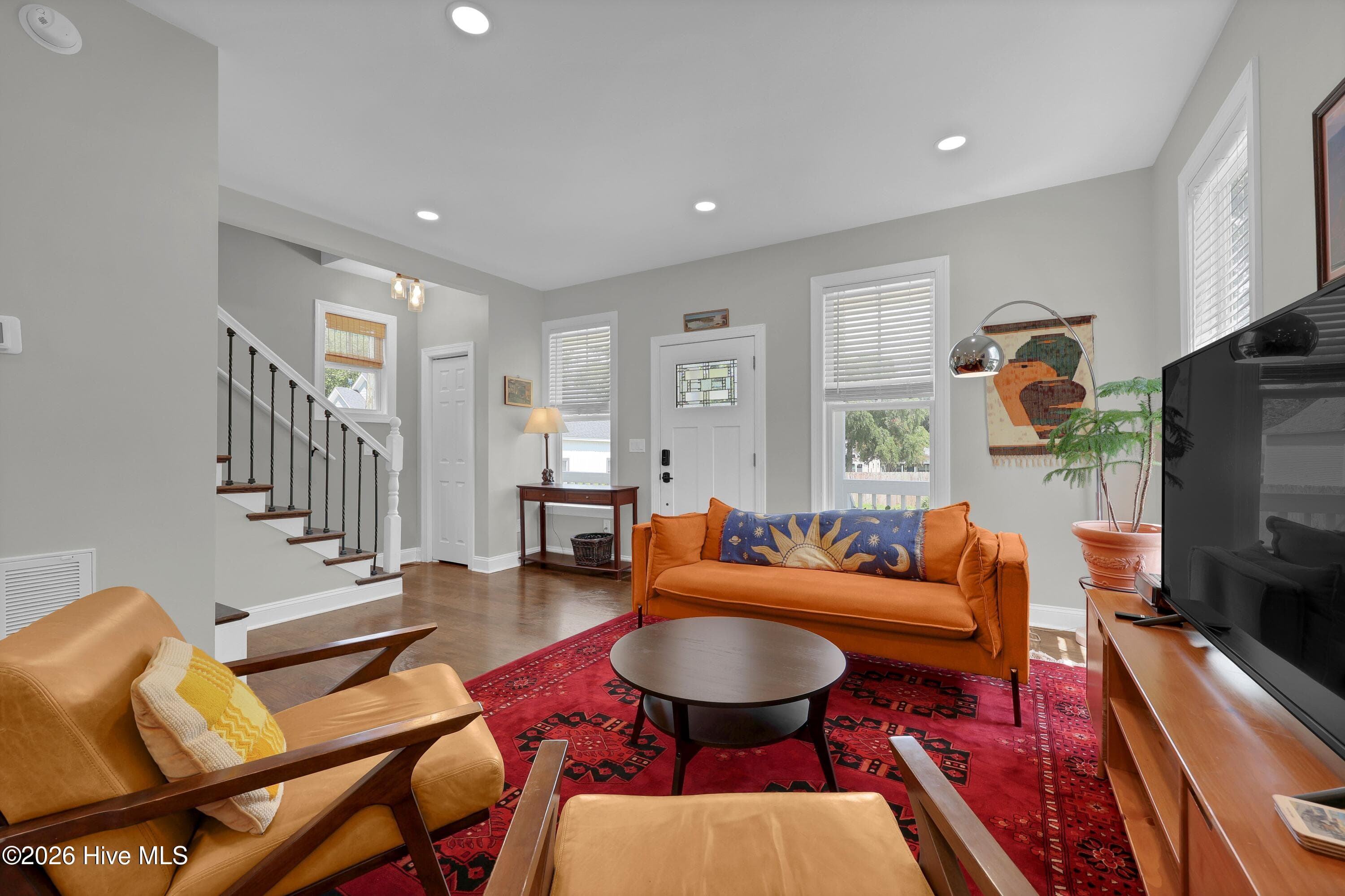 Single Family Residence at 714 Brooks Alley, Wilmington, NC 28401, photo 9 of 27