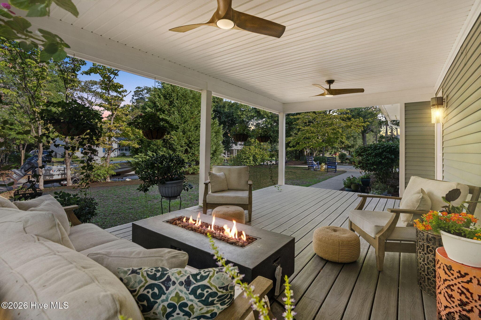 Single Family Residence at 334 NE 59th Street, Oak Island, NC 28465, photo 10 of 71