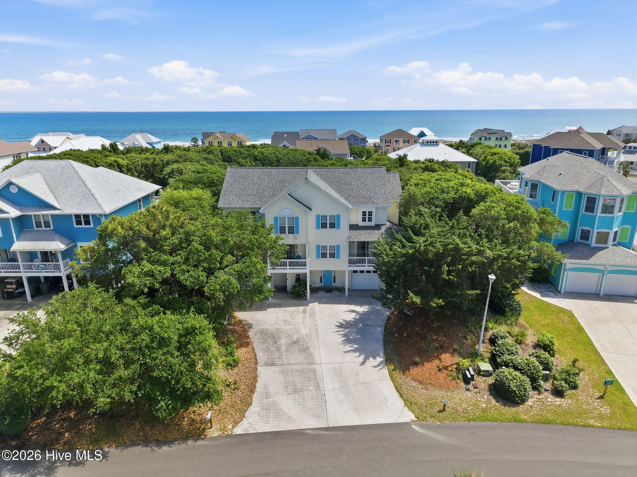 Townhouse at 9911 Chrissie Wright Court West, Emerald Isle, NC 28594, photo 3 of 38