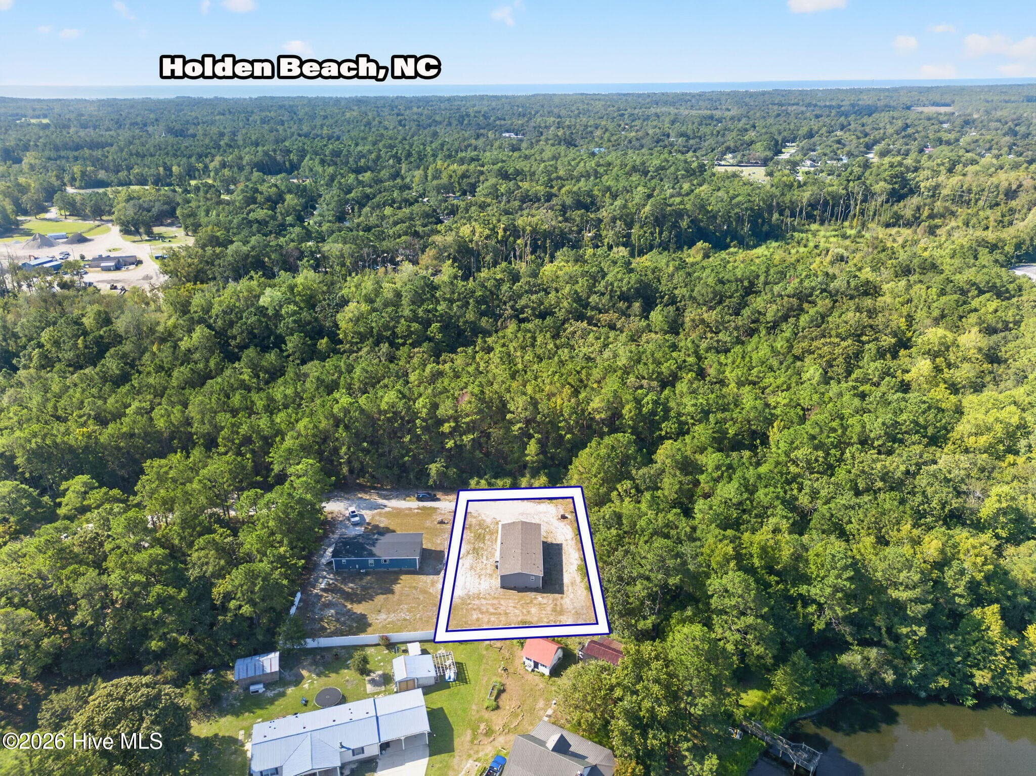 Manufactured Home at 1685 Elon Drive SW, Supply, NC 28462, photo 30 of 34