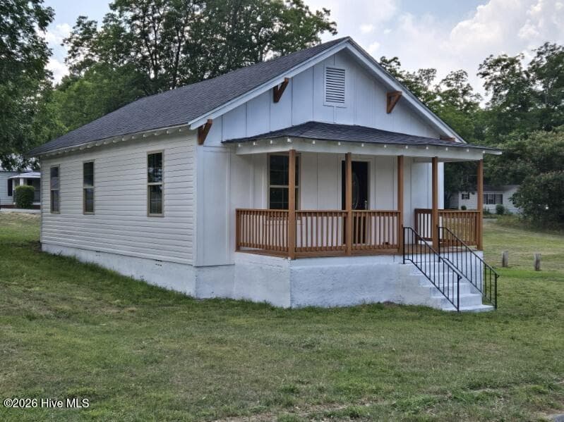 Single Family Residence at 124 Aleo Ninth Avenue, Rockingham, NC 28379, photo 2 of 17