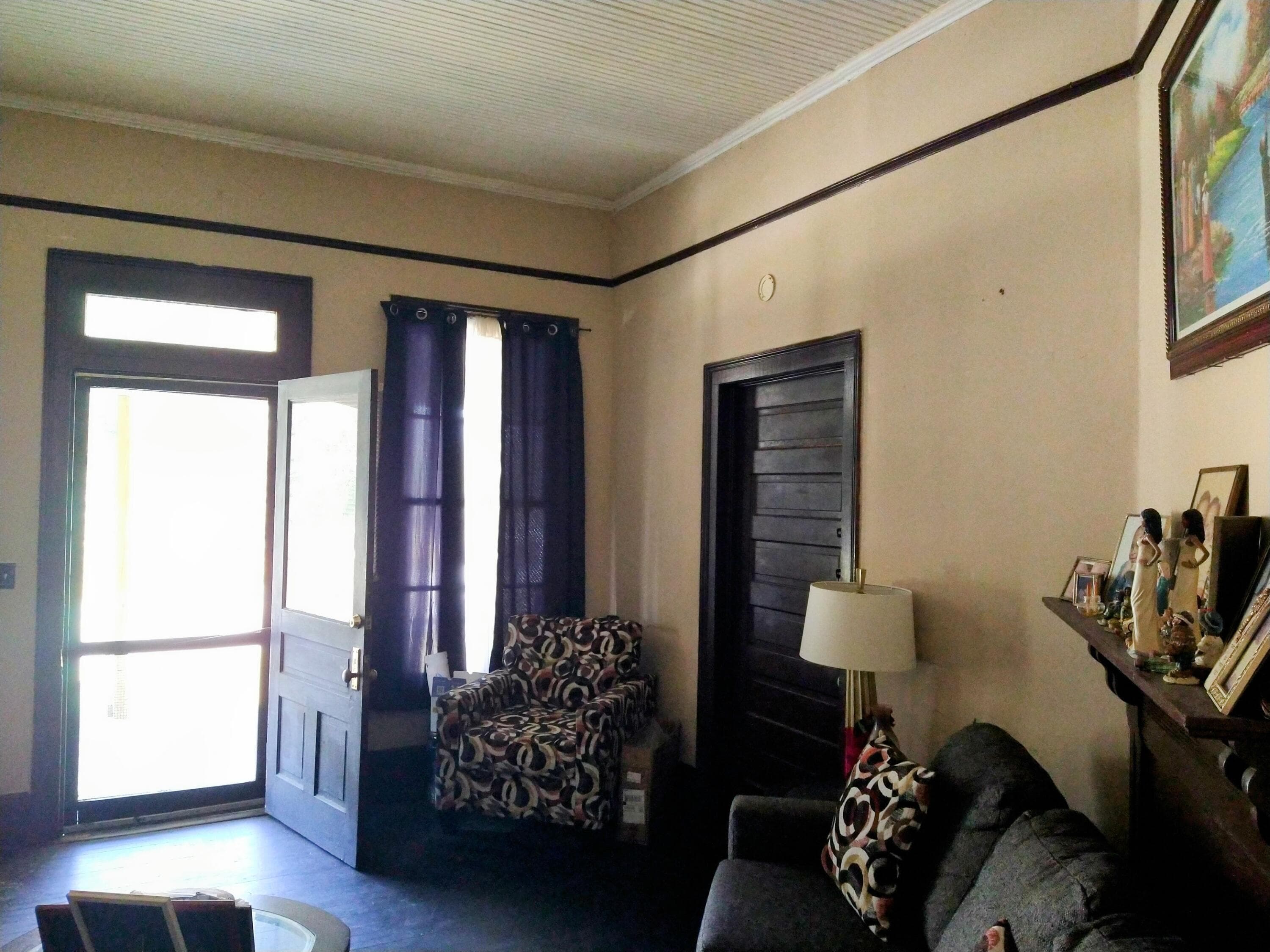 Front Sitting Room - 12416 W Broad Street, Sparta, GA 31087