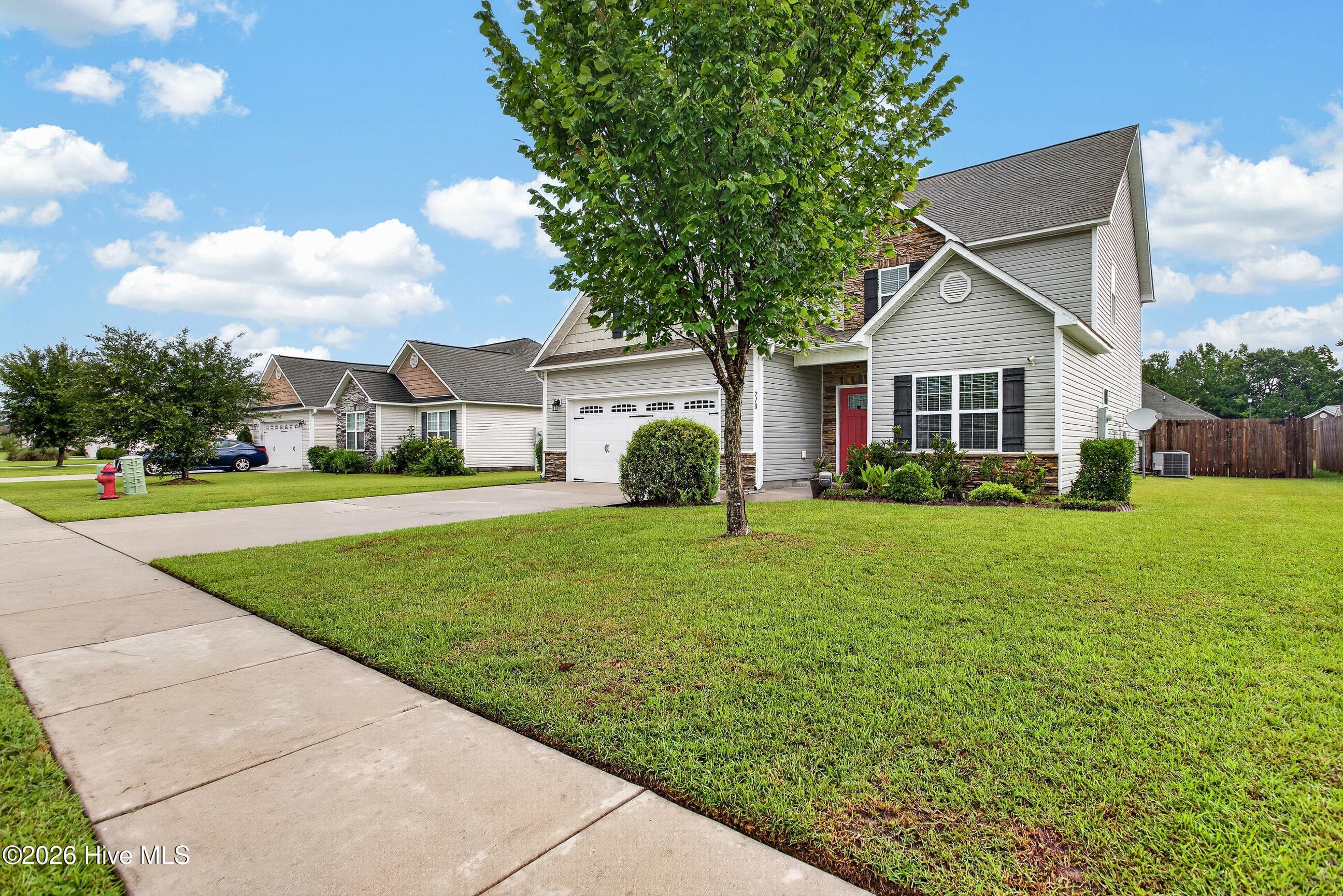 Single Family Residence at 710 Radiant Drive, Jacksonville, NC 28546, photo 2 of 38