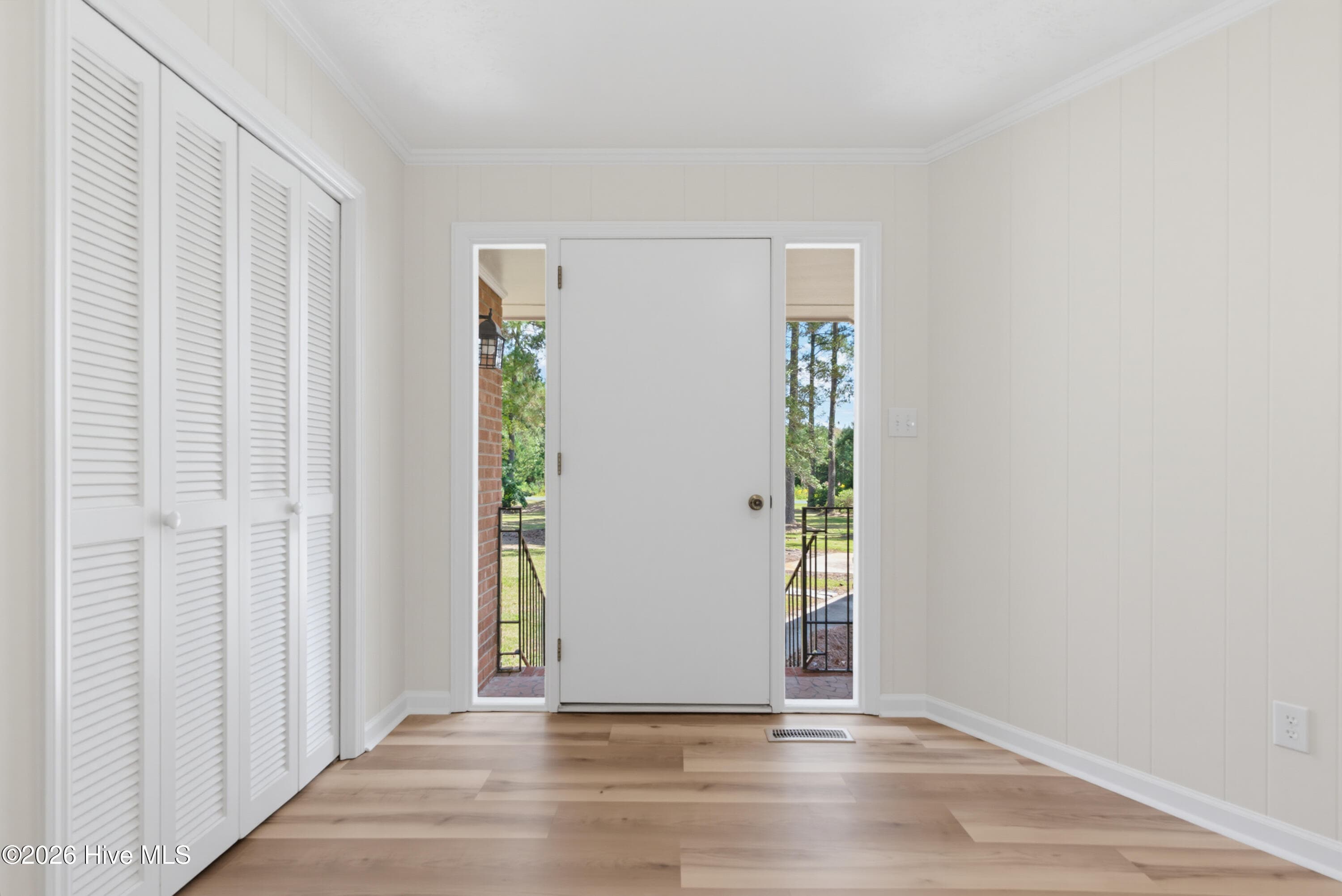 Large Coat Closet! - 4635 Hallsboro Road N, Clarkton, NC 28433